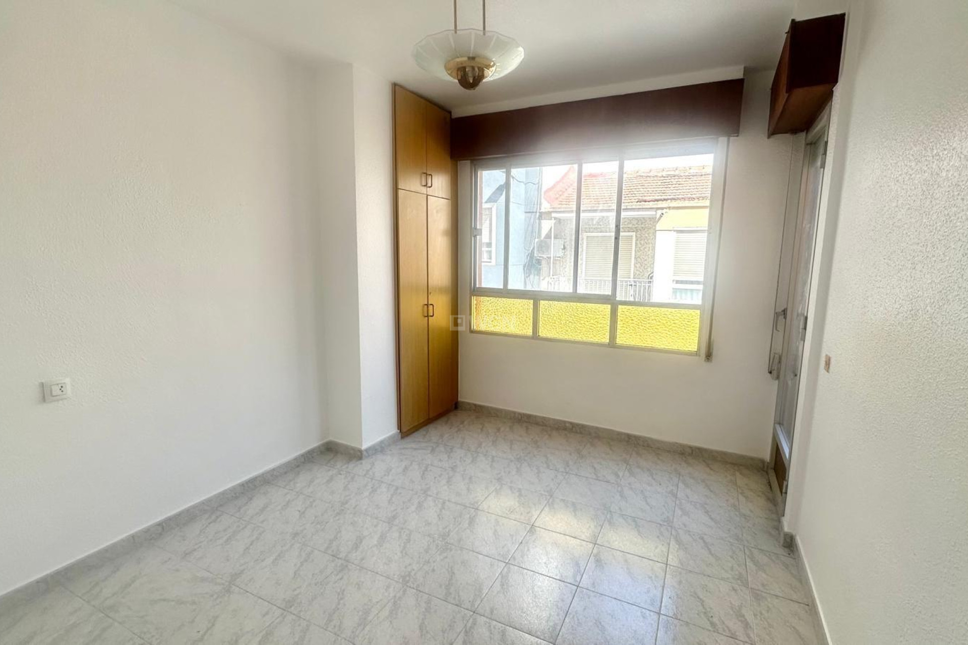 Resale - Apartment / flat - Torrevieja - Estacion De Autobuses