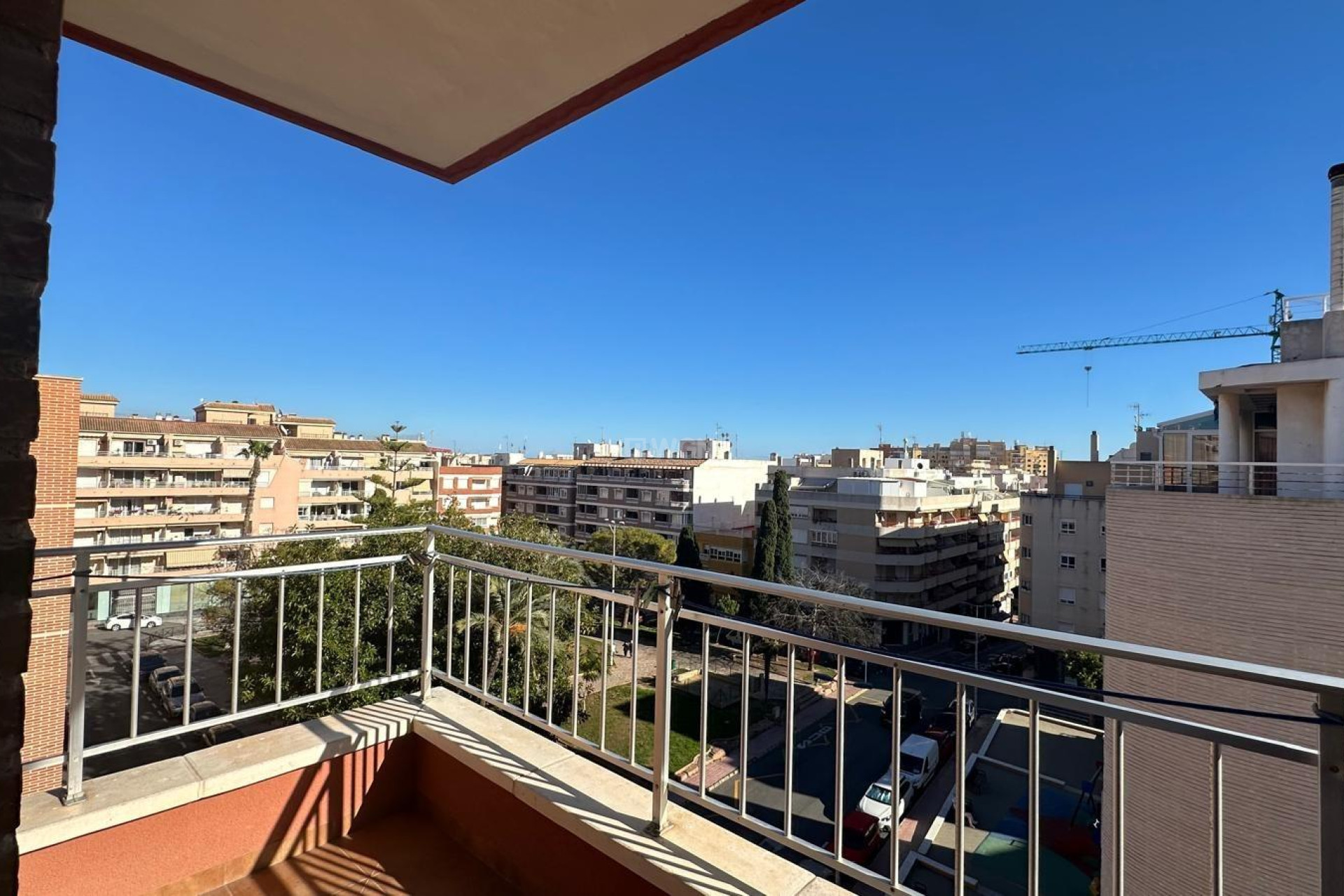 Resale - Apartment / flat - Torrevieja - Estacion De Autobuses