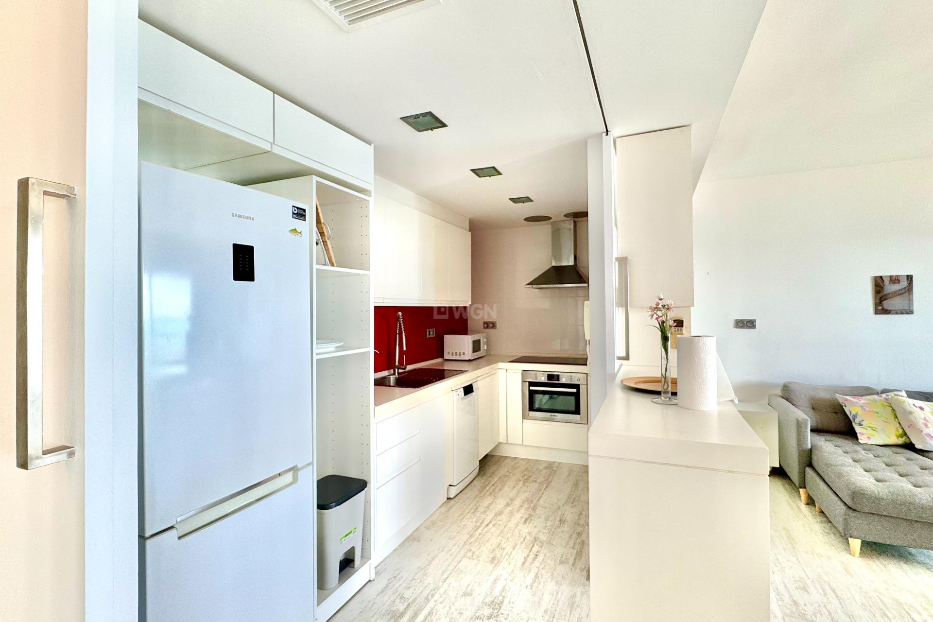 Resale - Apartment / flat - Torrevieja - Estacion De Autobuses