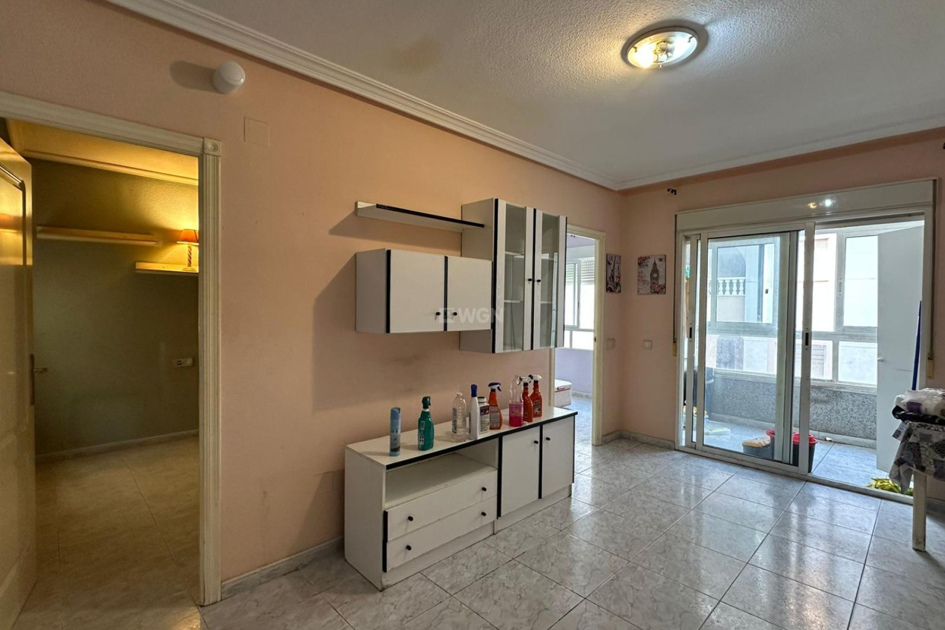 Resale - Apartment / flat - Torrevieja - Estacion De Autobuses
