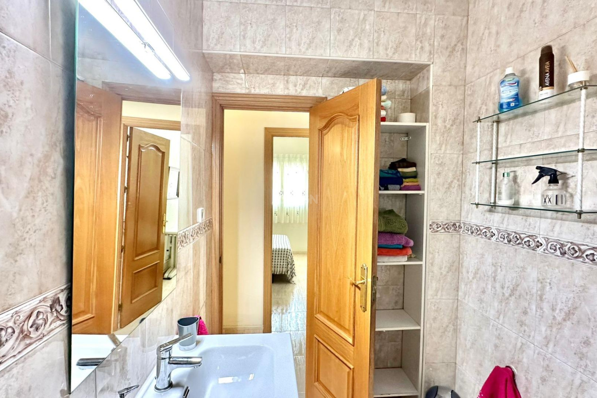 Resale - Apartment / flat - Torrevieja - Estacion De Autobuses