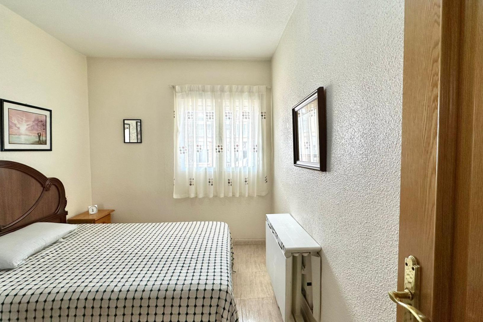 Resale - Apartment / flat - Torrevieja - Estacion De Autobuses