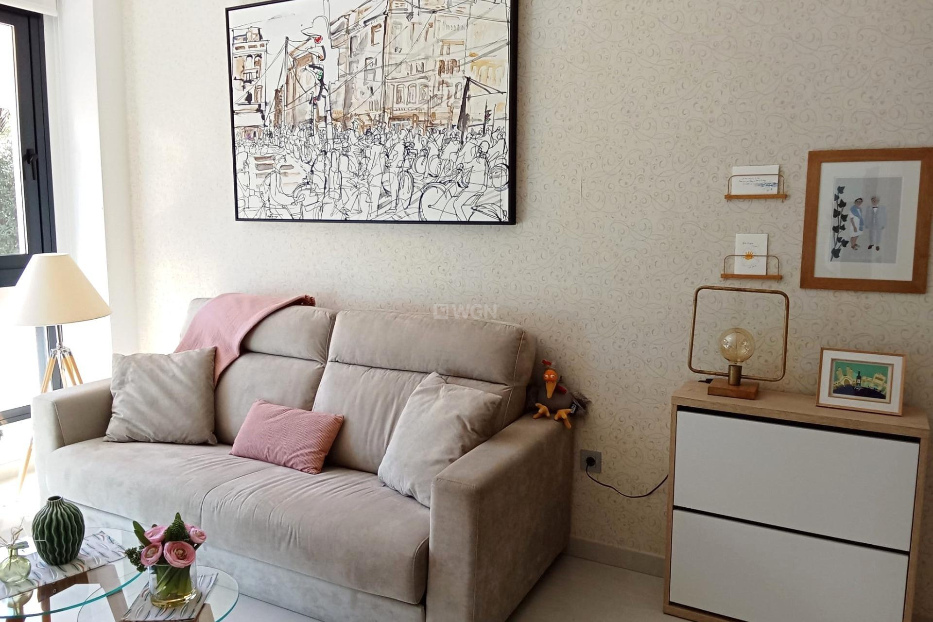 Resale - Apartment / flat - Torrevieja - Estacion De Autobuses