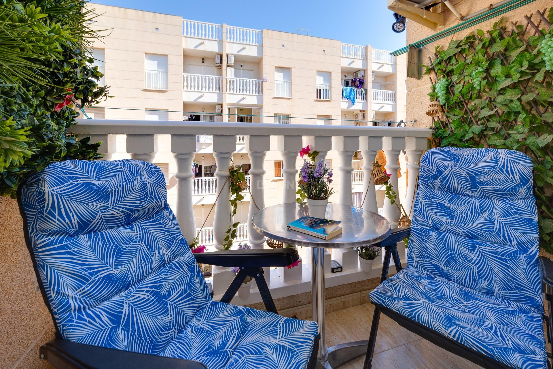 Resale - Apartment / flat - Torrevieja - Estacion De Autobuses