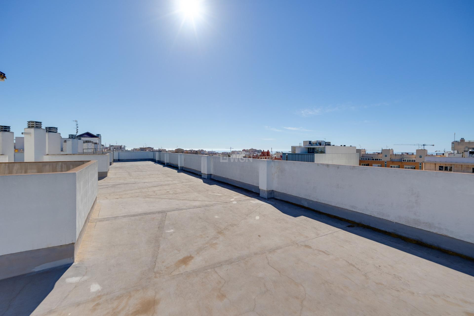 Resale - Apartment / flat - Torrevieja - Estacion De Autobuses