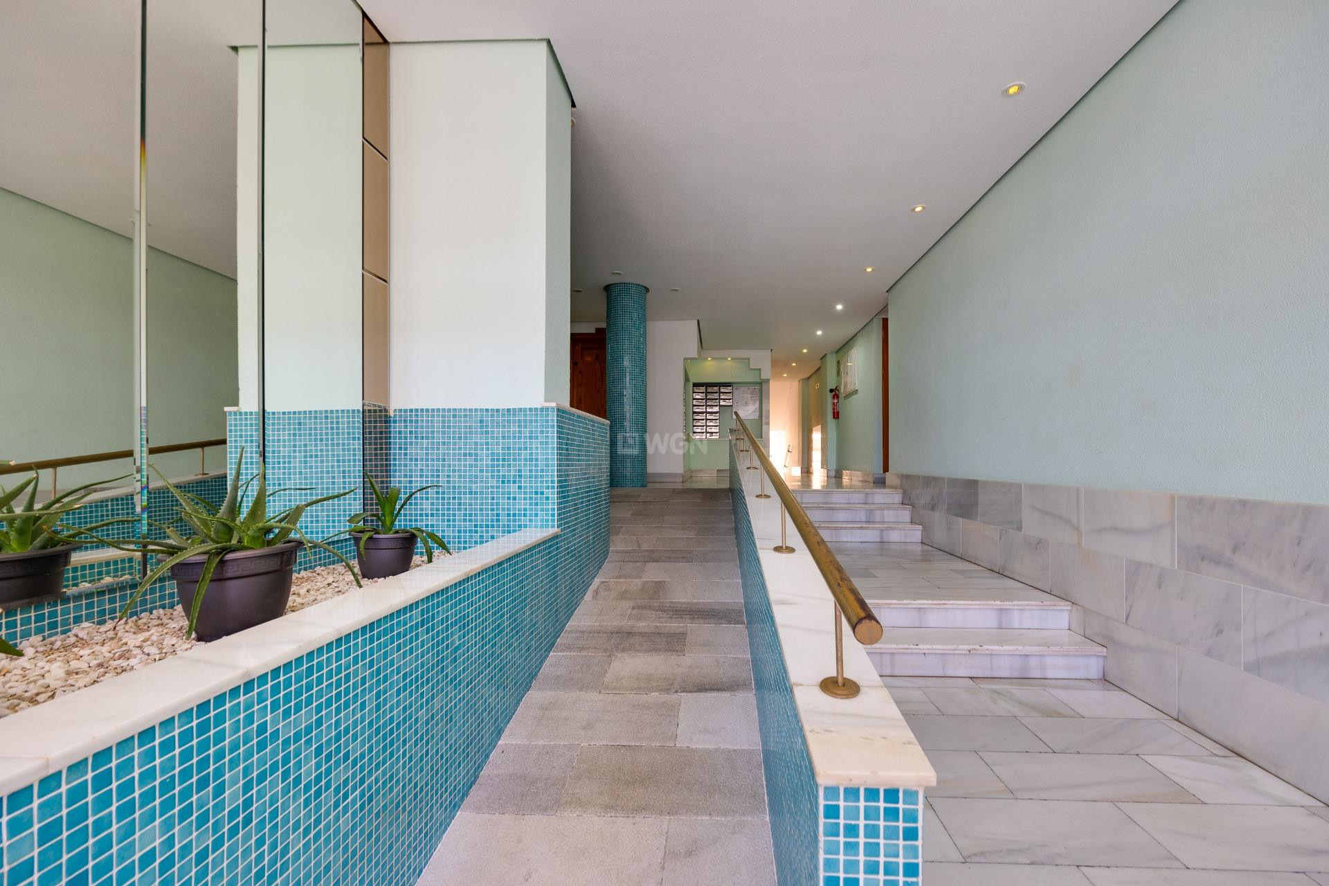 Resale - Apartment / flat - Torrevieja - Estacion De Autobuses