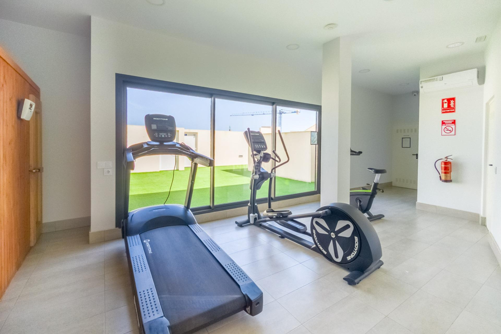 Resale - Apartment / flat - Torrevieja - Estacion De Autobuses