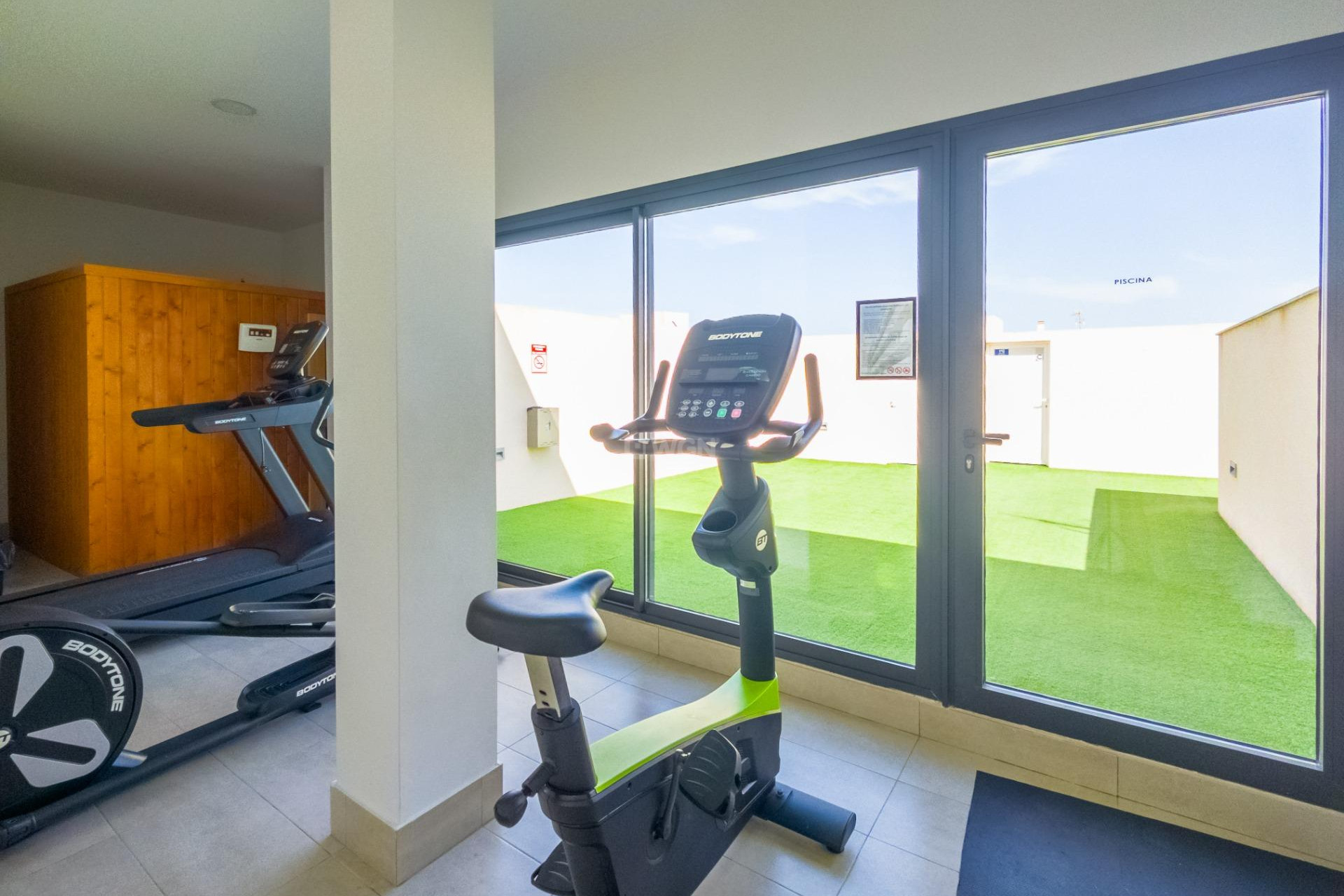 Resale - Apartment / flat - Torrevieja - Estacion De Autobuses