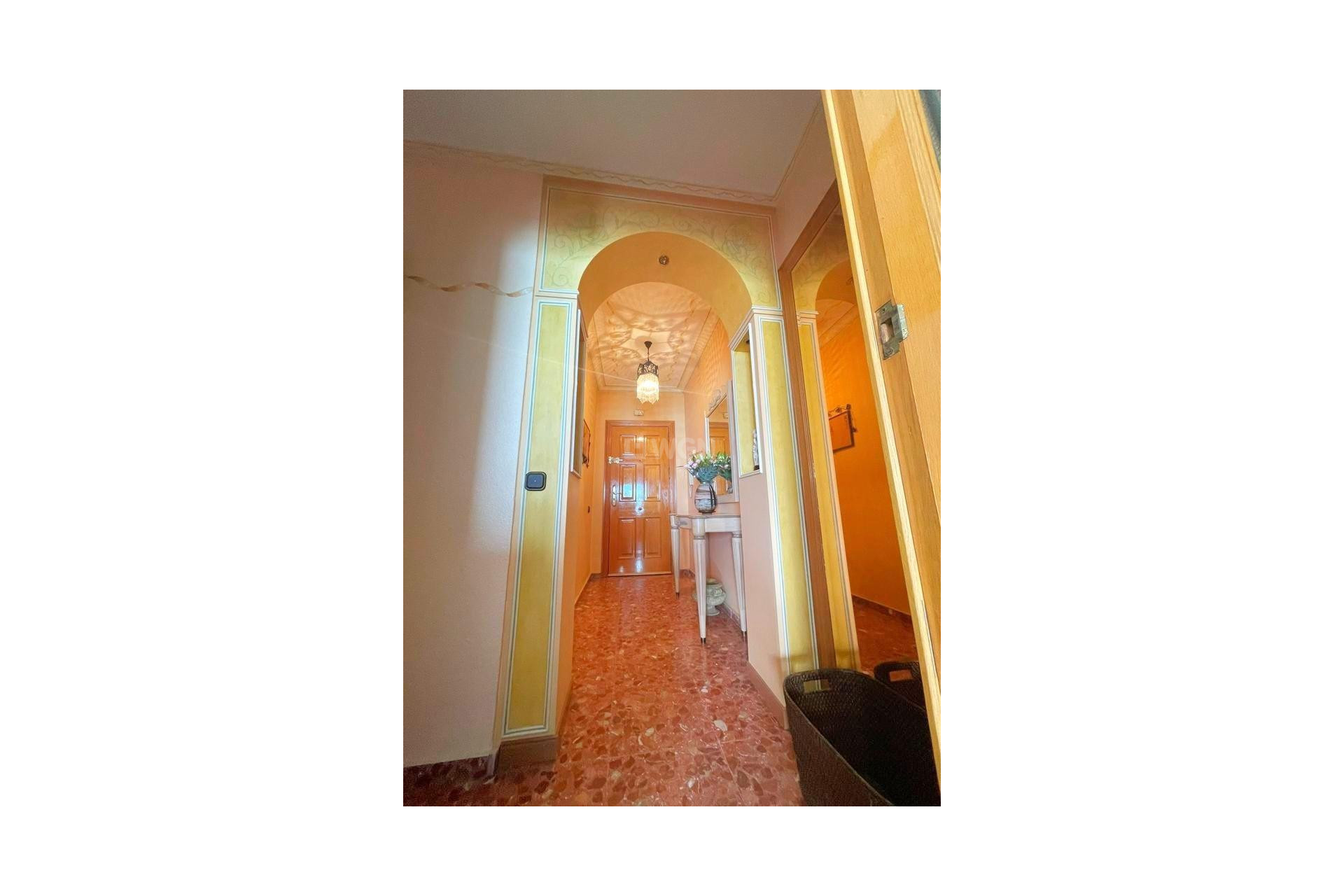 Resale - Apartment / flat - Torrevieja - Estacion De Autobuses