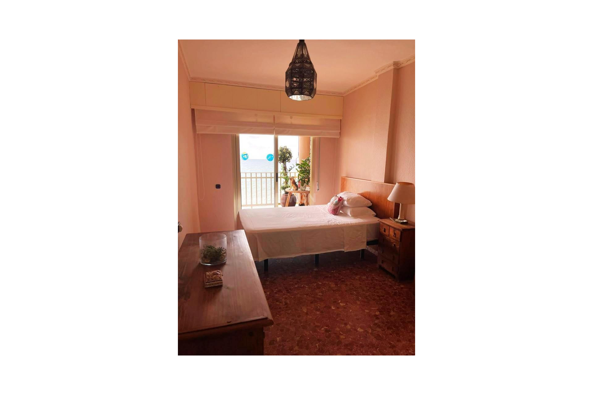 Resale - Apartment / flat - Torrevieja - Estacion De Autobuses