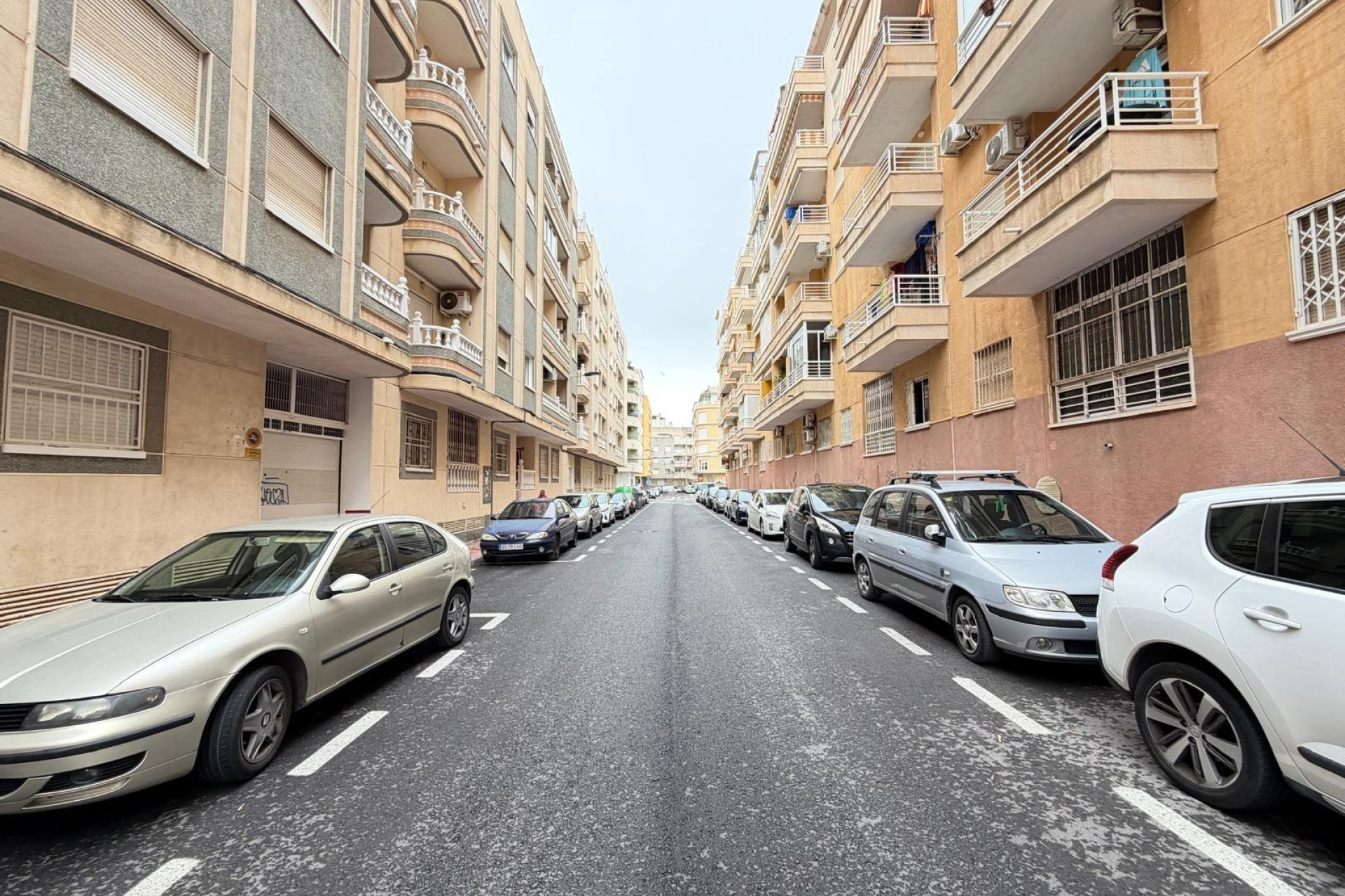 Resale - Apartment / flat - Torrevieja - Estacion De Autobuses