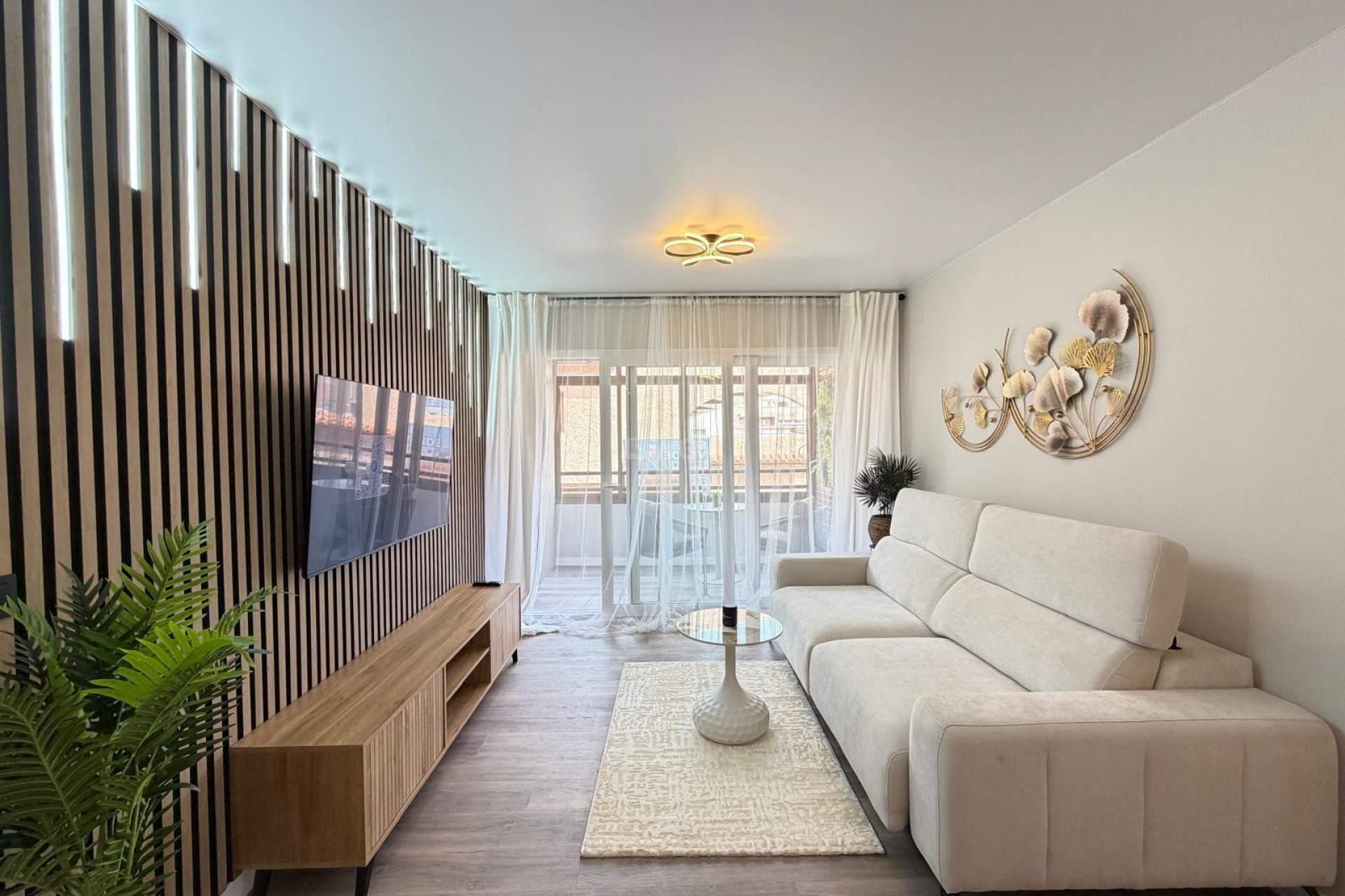 Resale - Apartment / flat - Torrevieja - Estacion De Autobuses