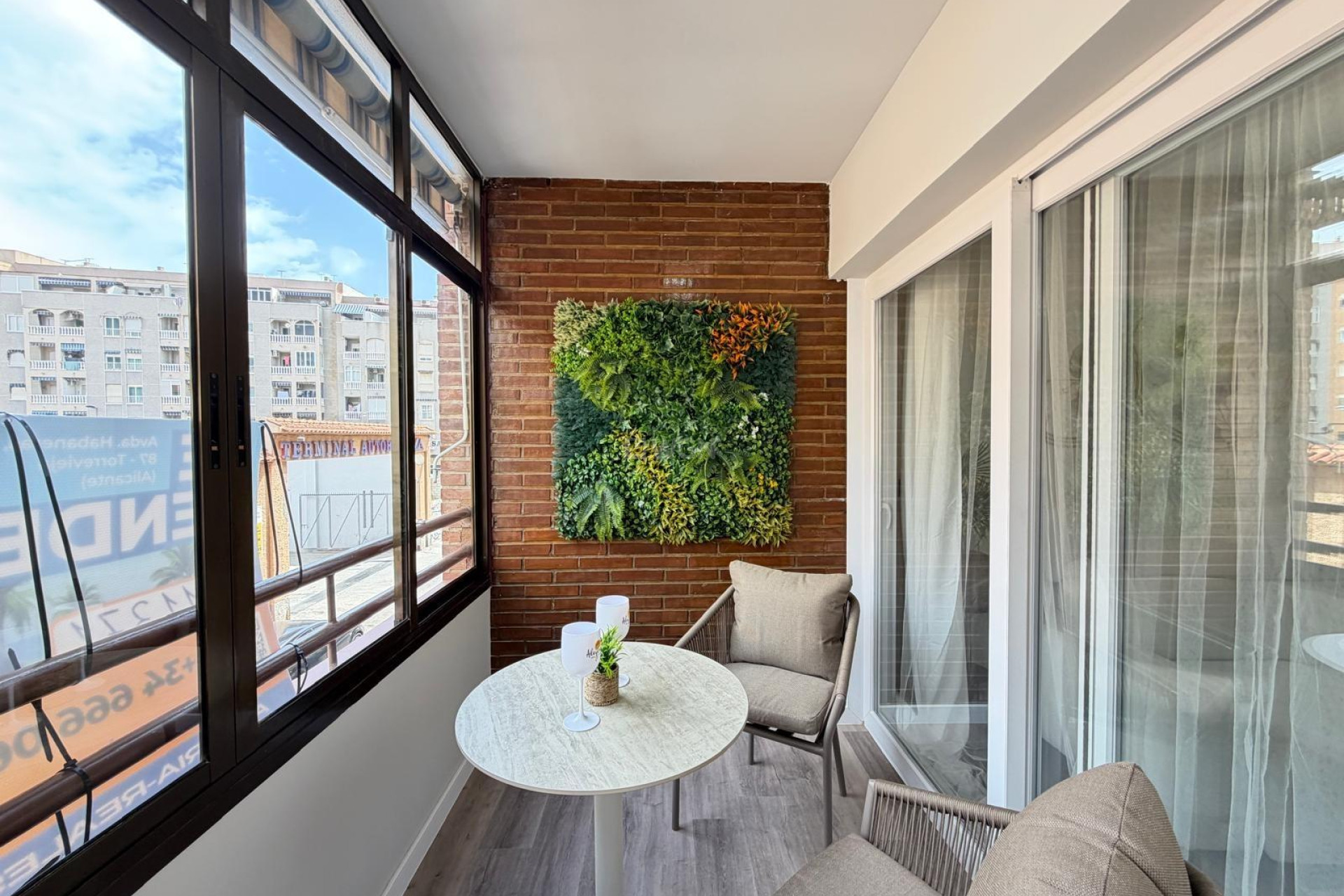 Resale - Apartment / flat - Torrevieja - Estacion De Autobuses