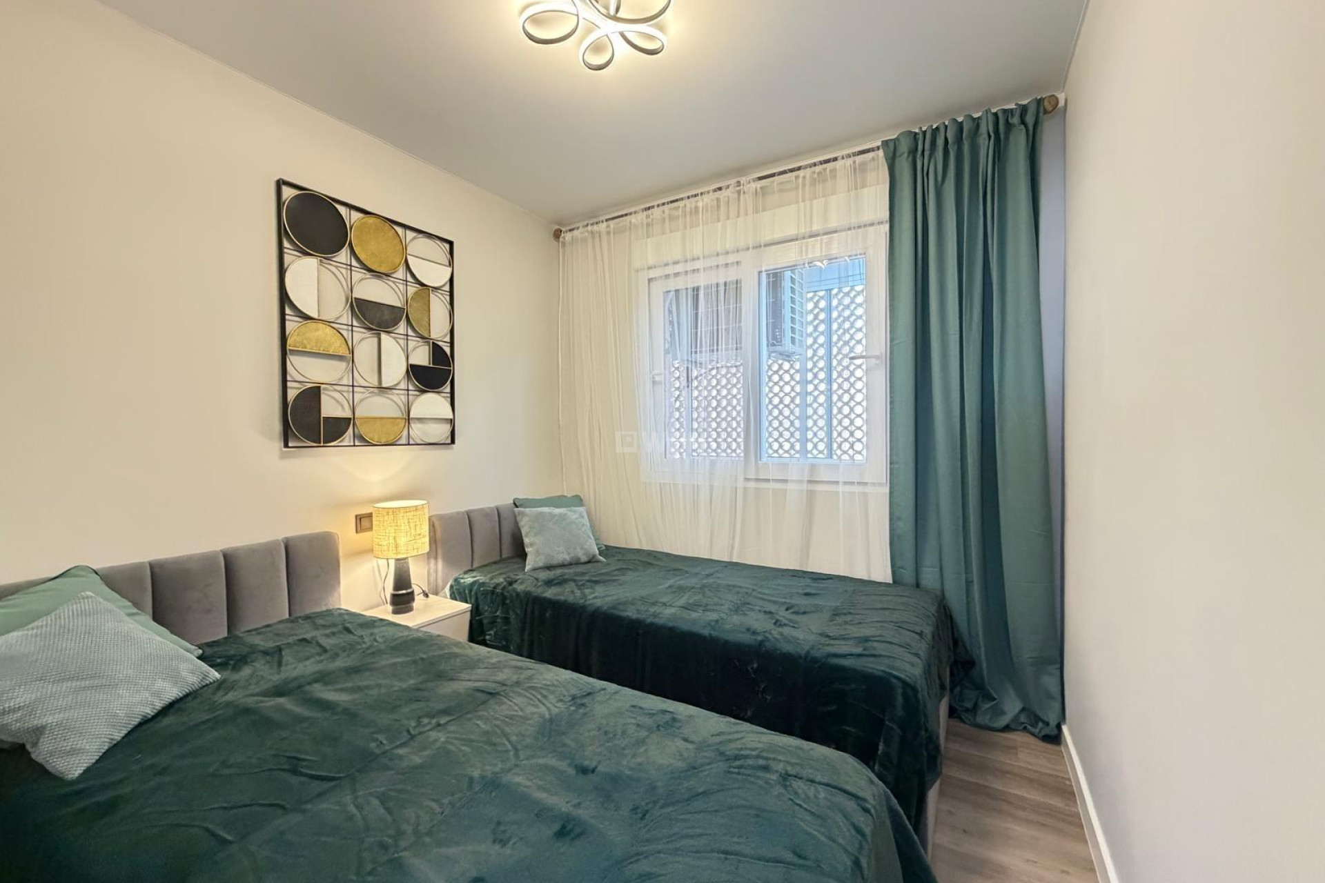 Resale - Apartment / flat - Torrevieja - Estacion De Autobuses