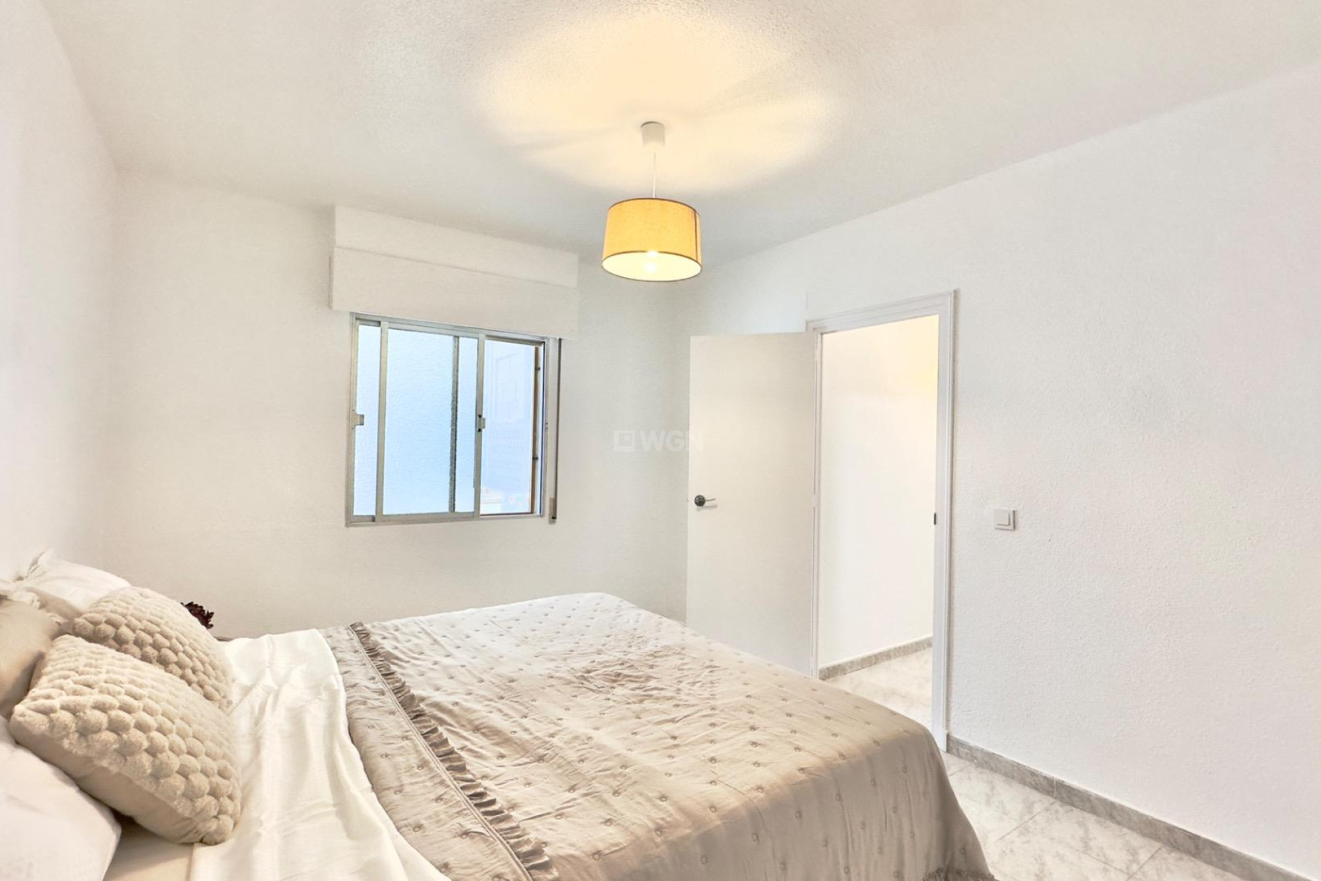 Resale - Apartment / flat - Torrevieja - Estacion De Autobuses