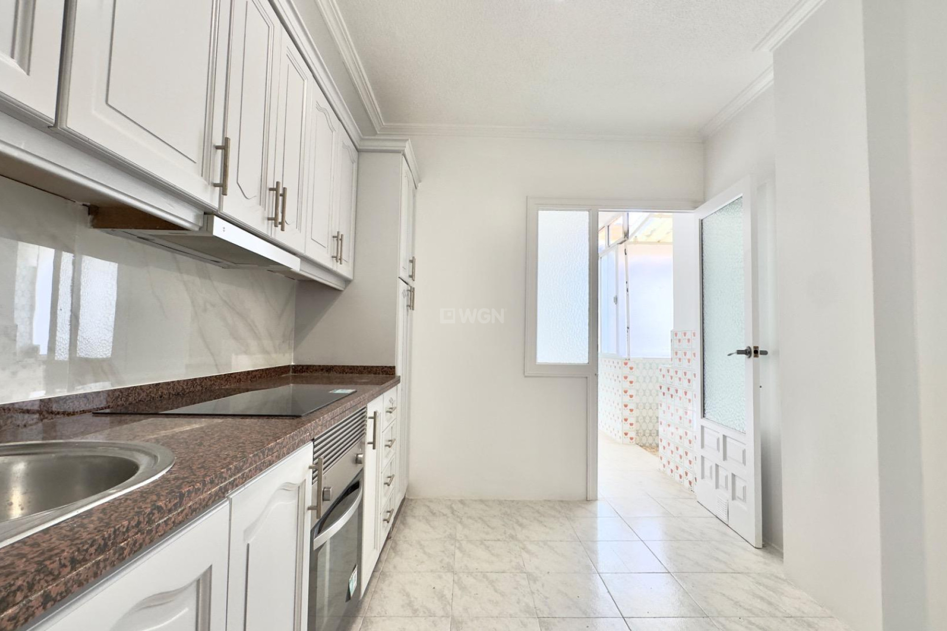 Resale - Apartment / flat - Torrevieja - Estacion De Autobuses