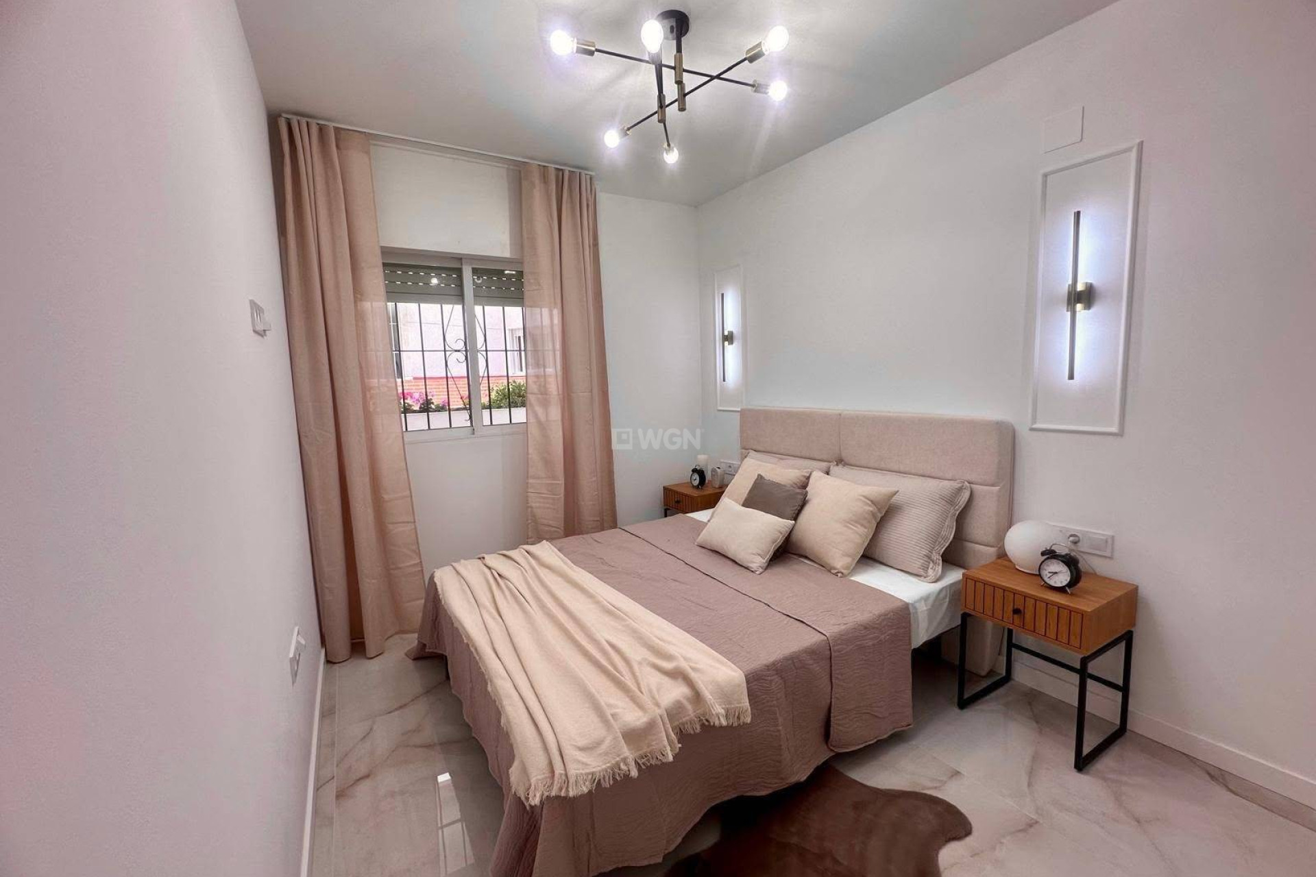 Resale - Apartment / flat - Torrevieja - Estacion De Autobuses