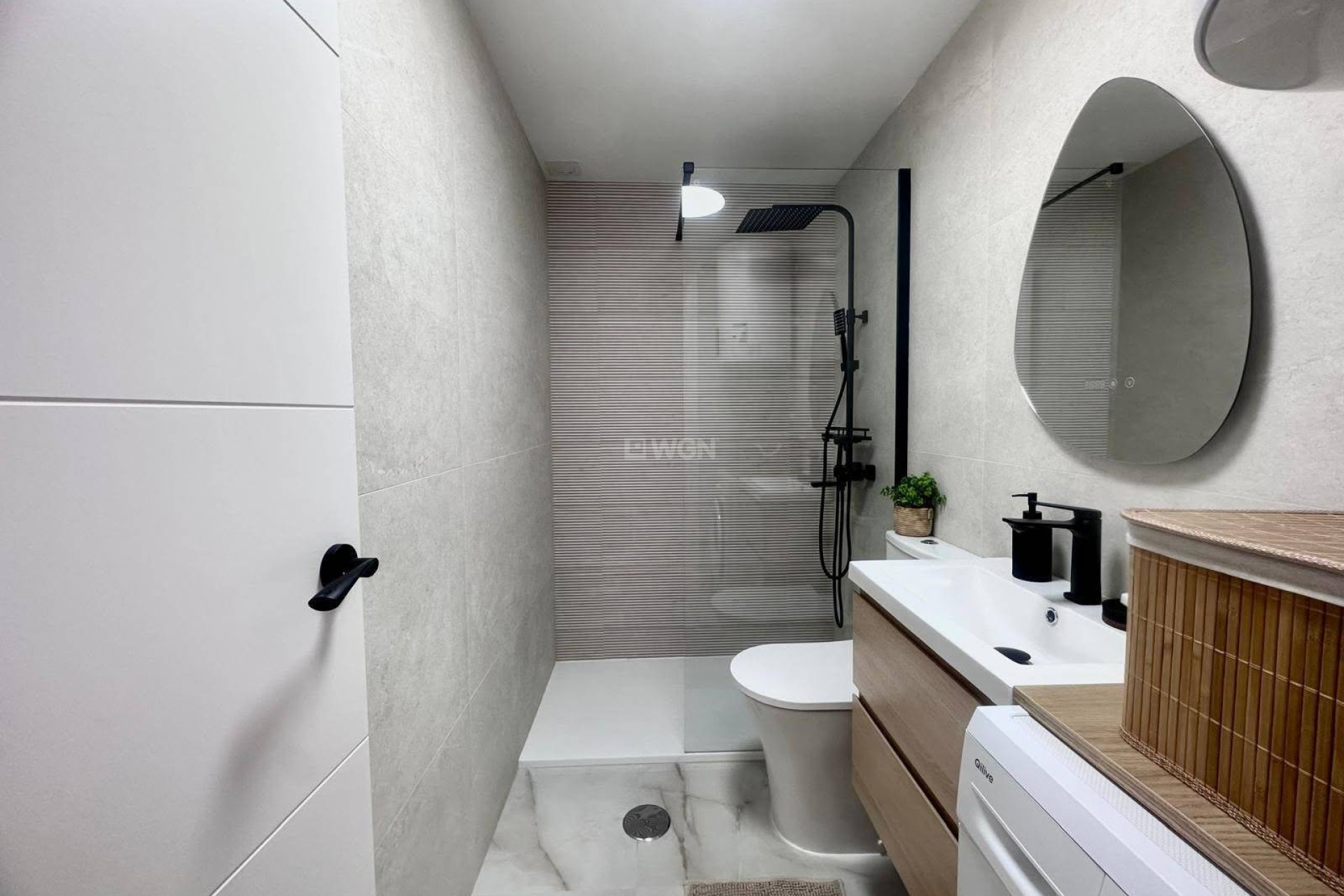 Resale - Apartment / flat - Torrevieja - Estacion De Autobuses