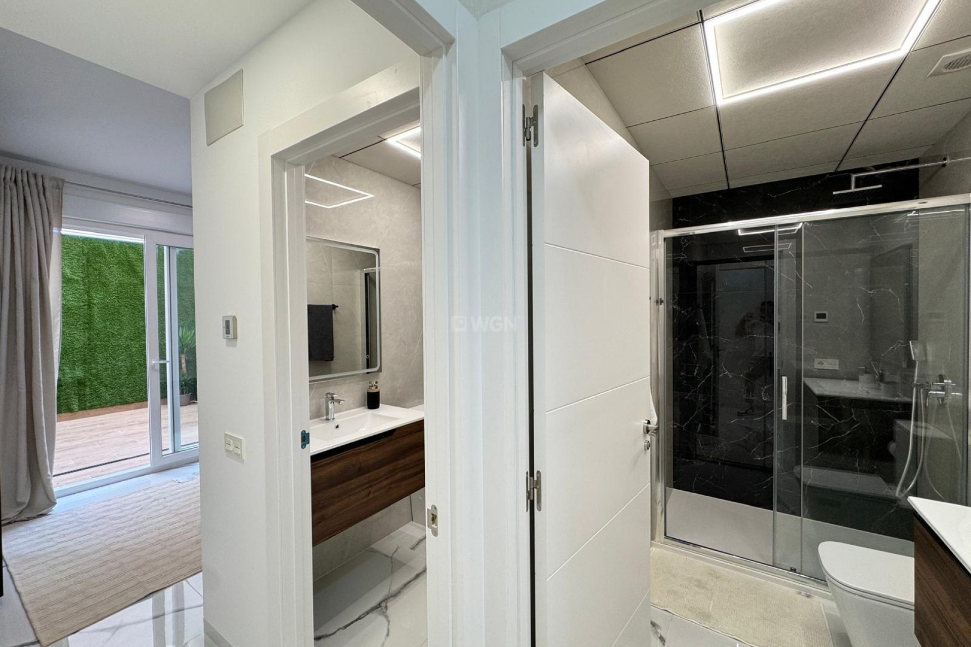 Resale - Apartment / flat - Torrevieja - Estacion De Autobuses