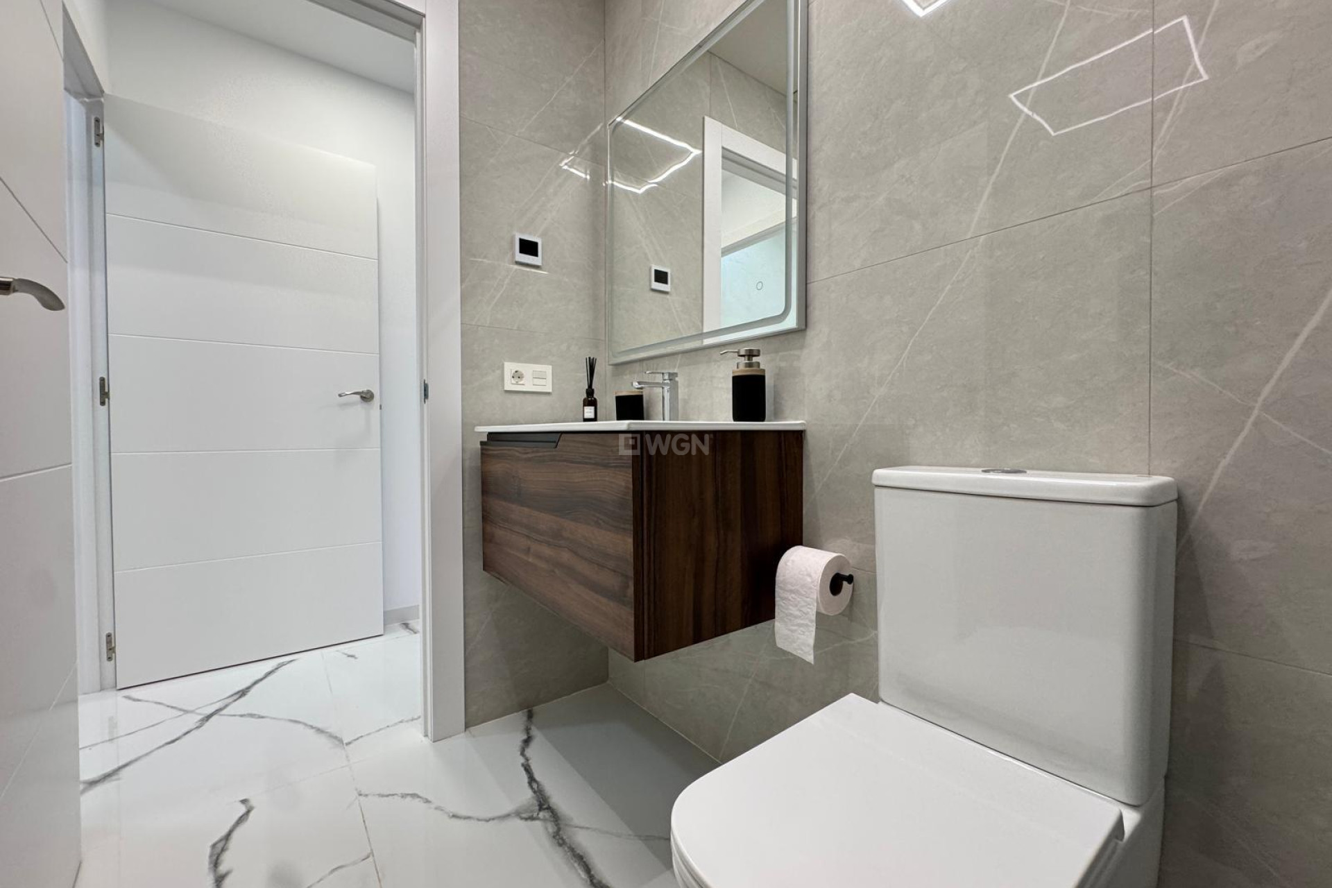 Resale - Apartment / flat - Torrevieja - Estacion De Autobuses