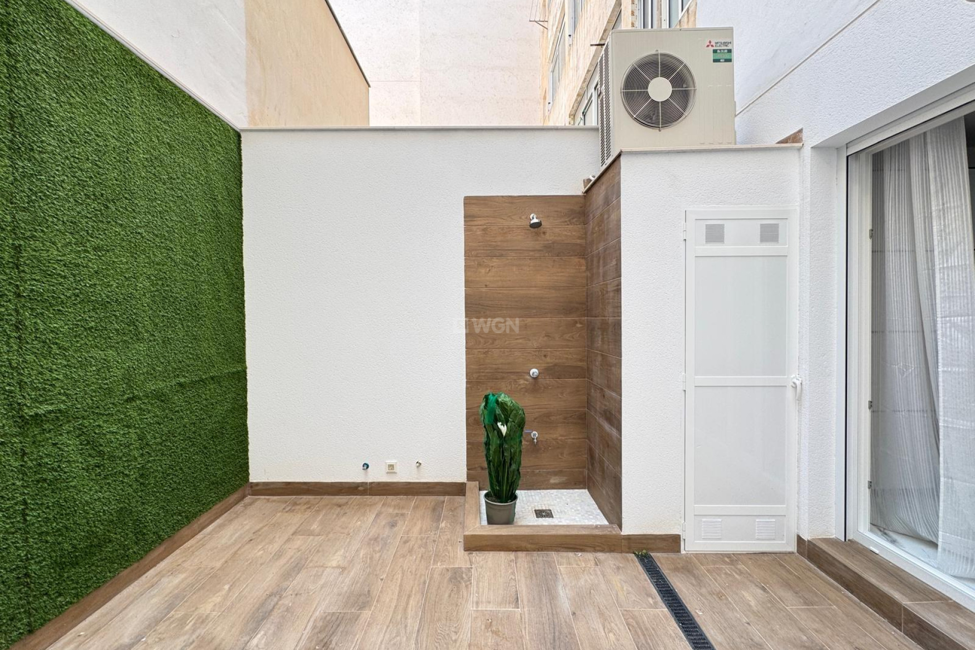 Resale - Apartment / flat - Torrevieja - Estacion De Autobuses