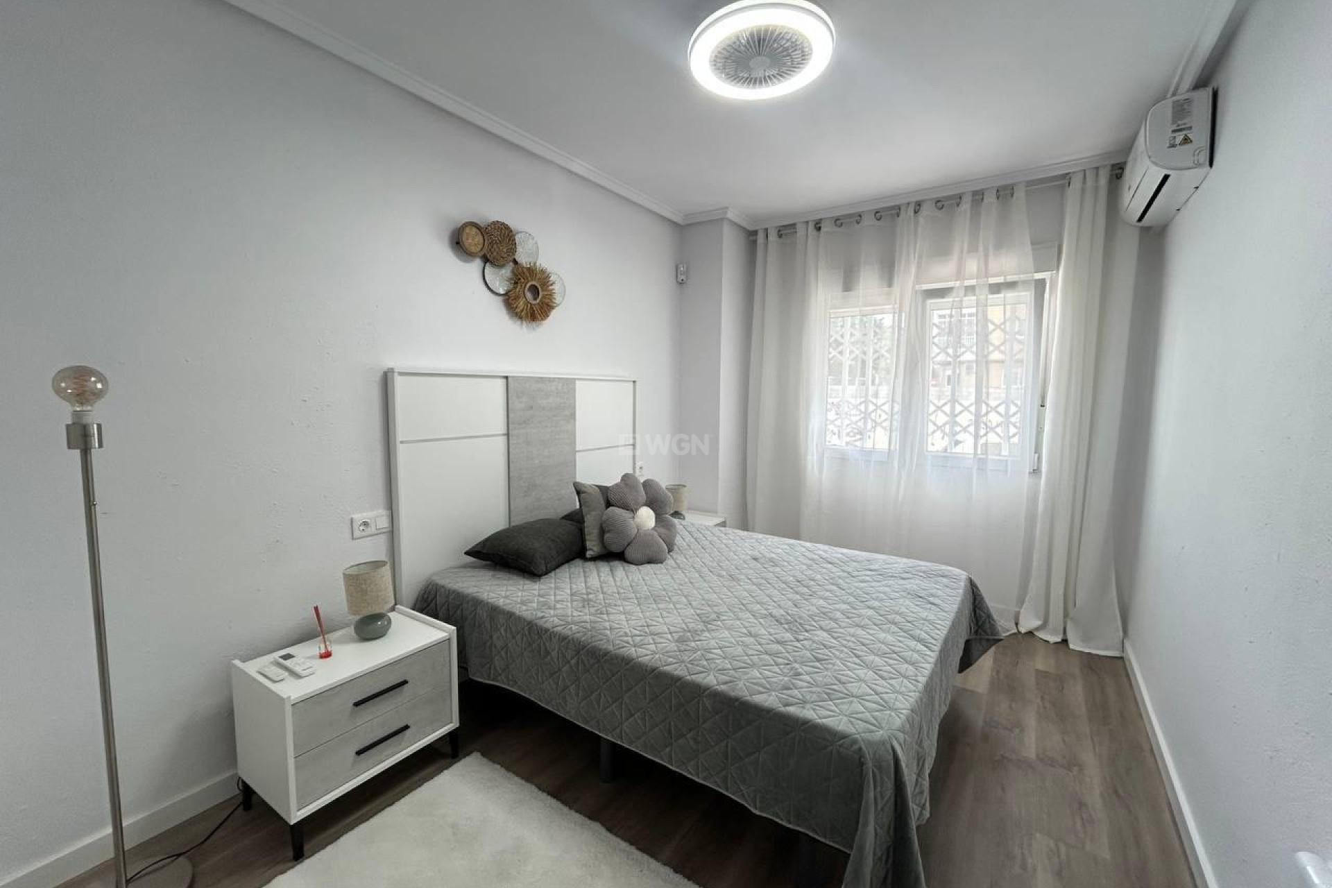 Resale - Apartment / flat - Torrevieja - Estacion De Autobuses
