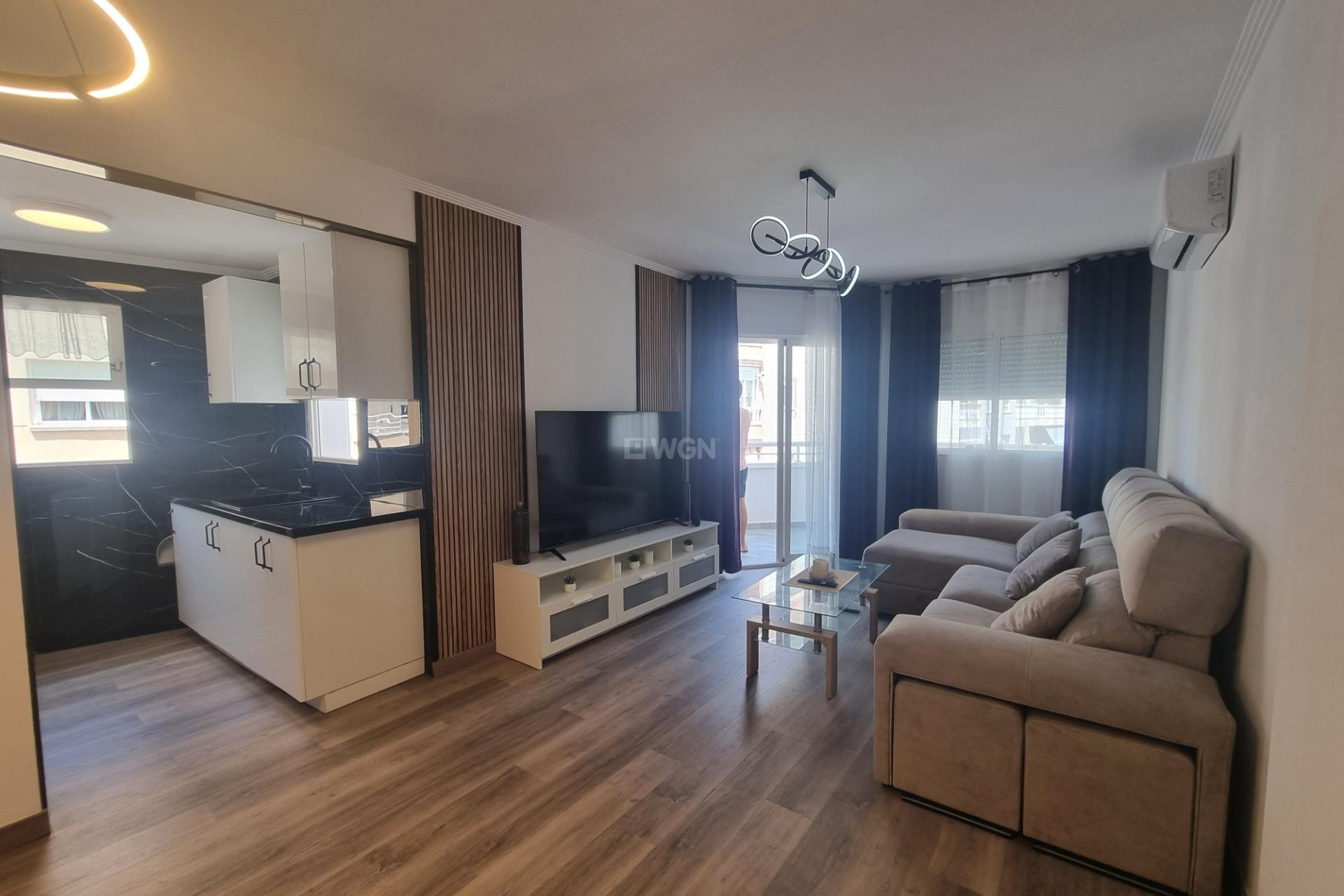 Resale - Apartment / flat - Torrevieja - Estacion De Autobuses