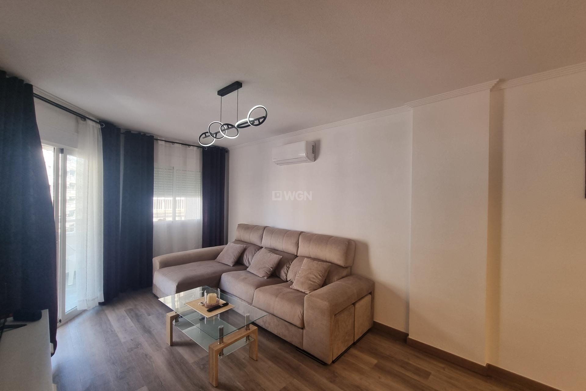 Resale - Apartment / flat - Torrevieja - Estacion De Autobuses