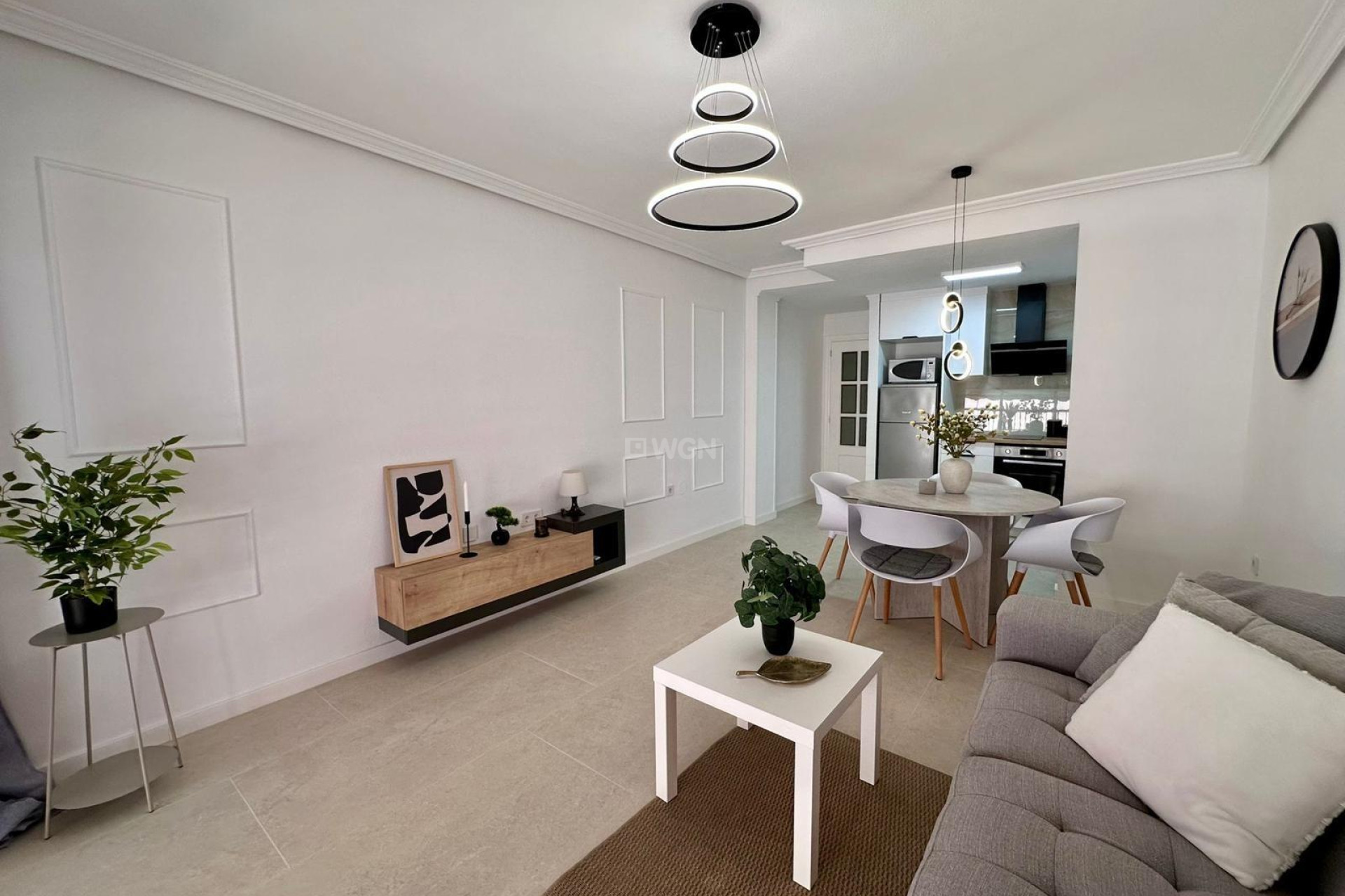 Resale - Apartment / flat - Torrevieja - Estacion De Autobuses