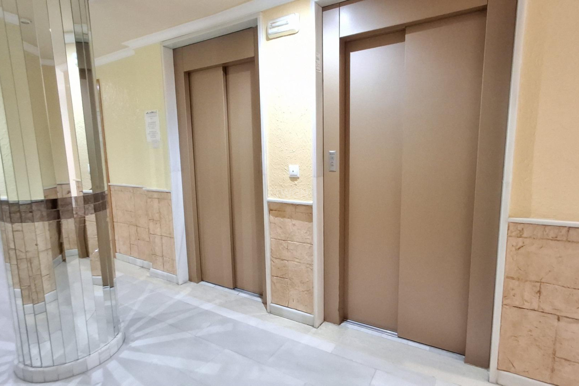 Resale - Apartment / flat - Torrevieja - Estacion De Autobuses