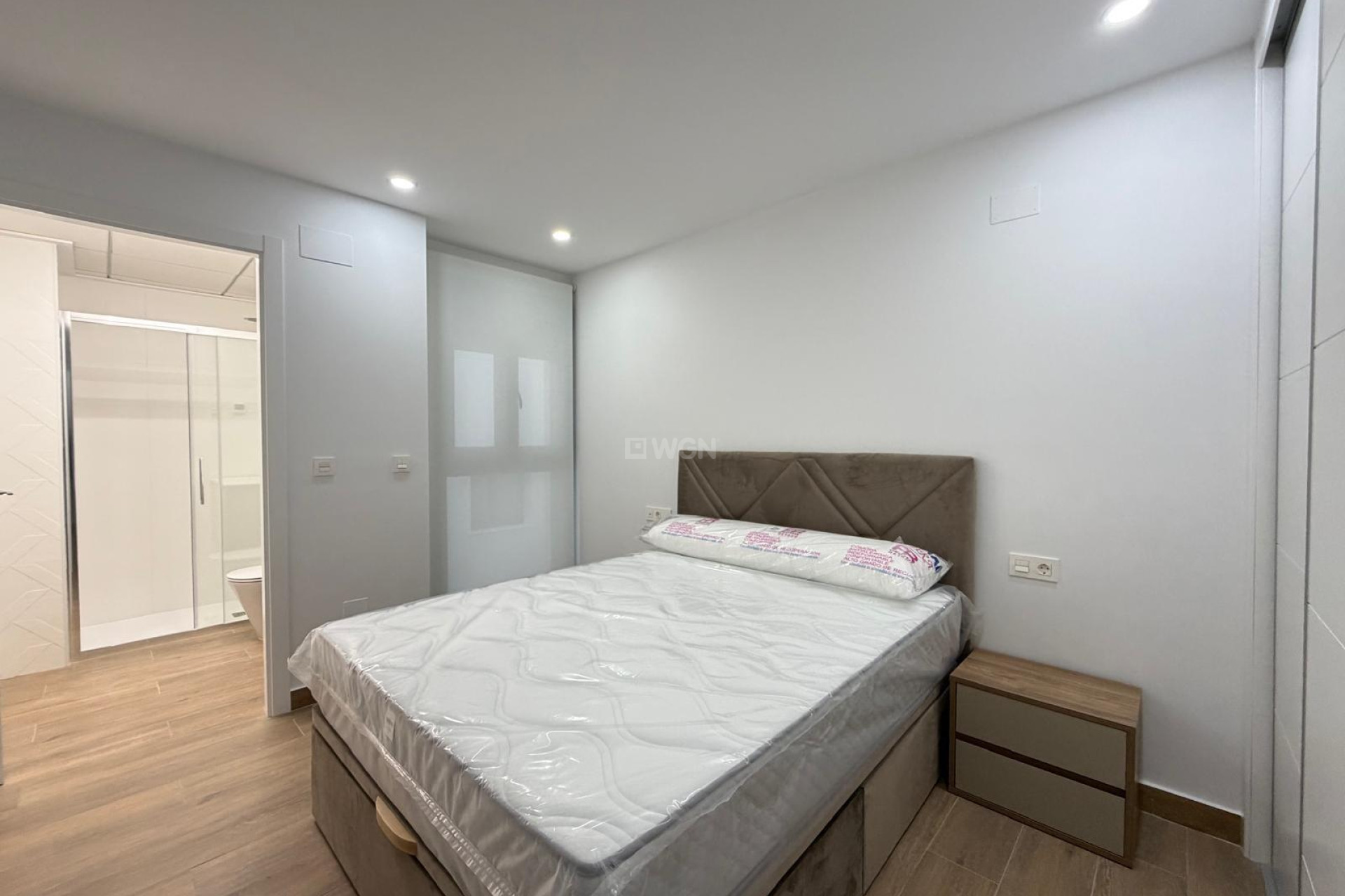 Resale - Apartment / flat - Torrevieja - Estacion De Autobuses