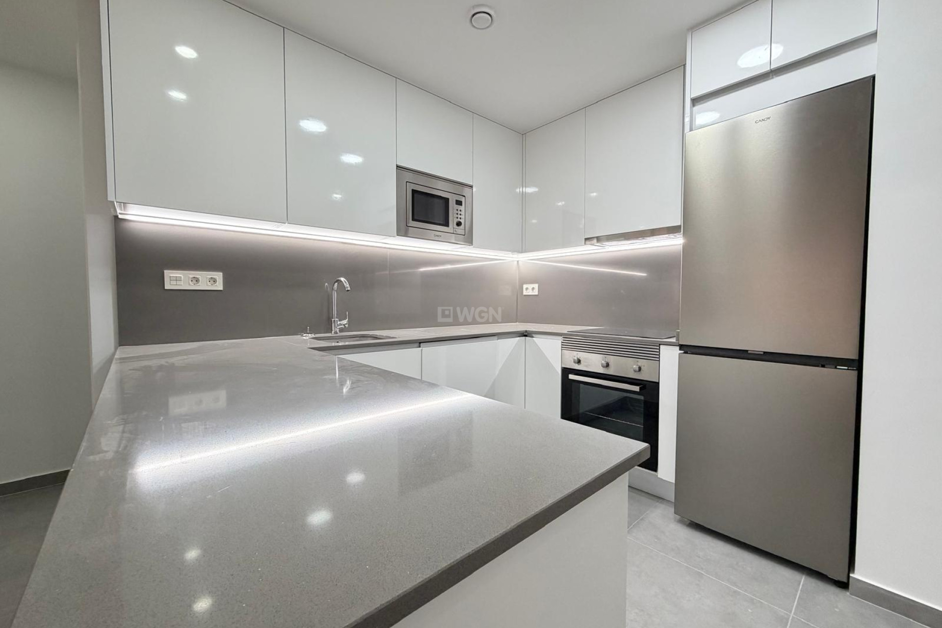 Resale - Apartment / flat - Torrevieja - Estacion De Autobuses