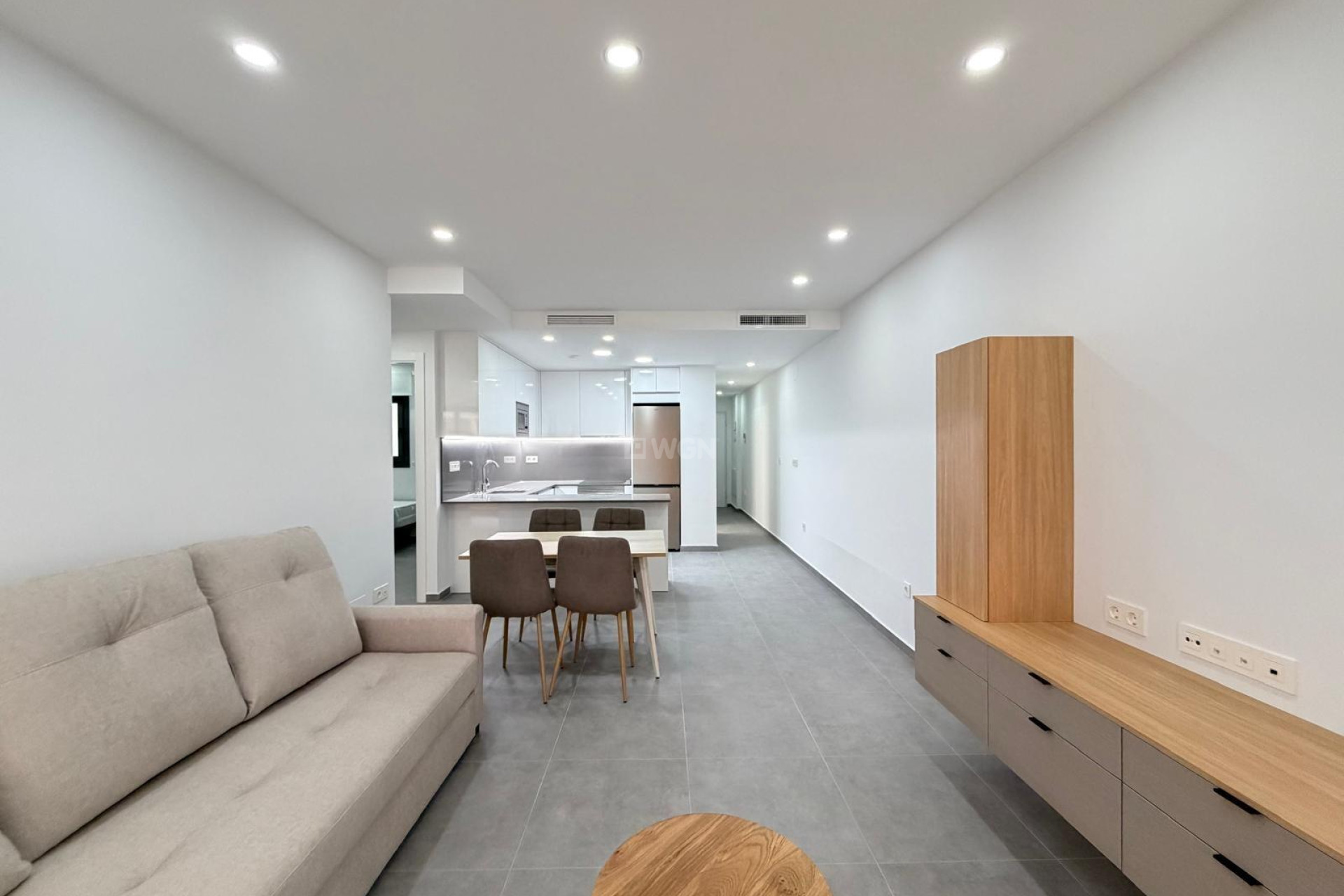 Resale - Apartment / flat - Torrevieja - Estacion De Autobuses