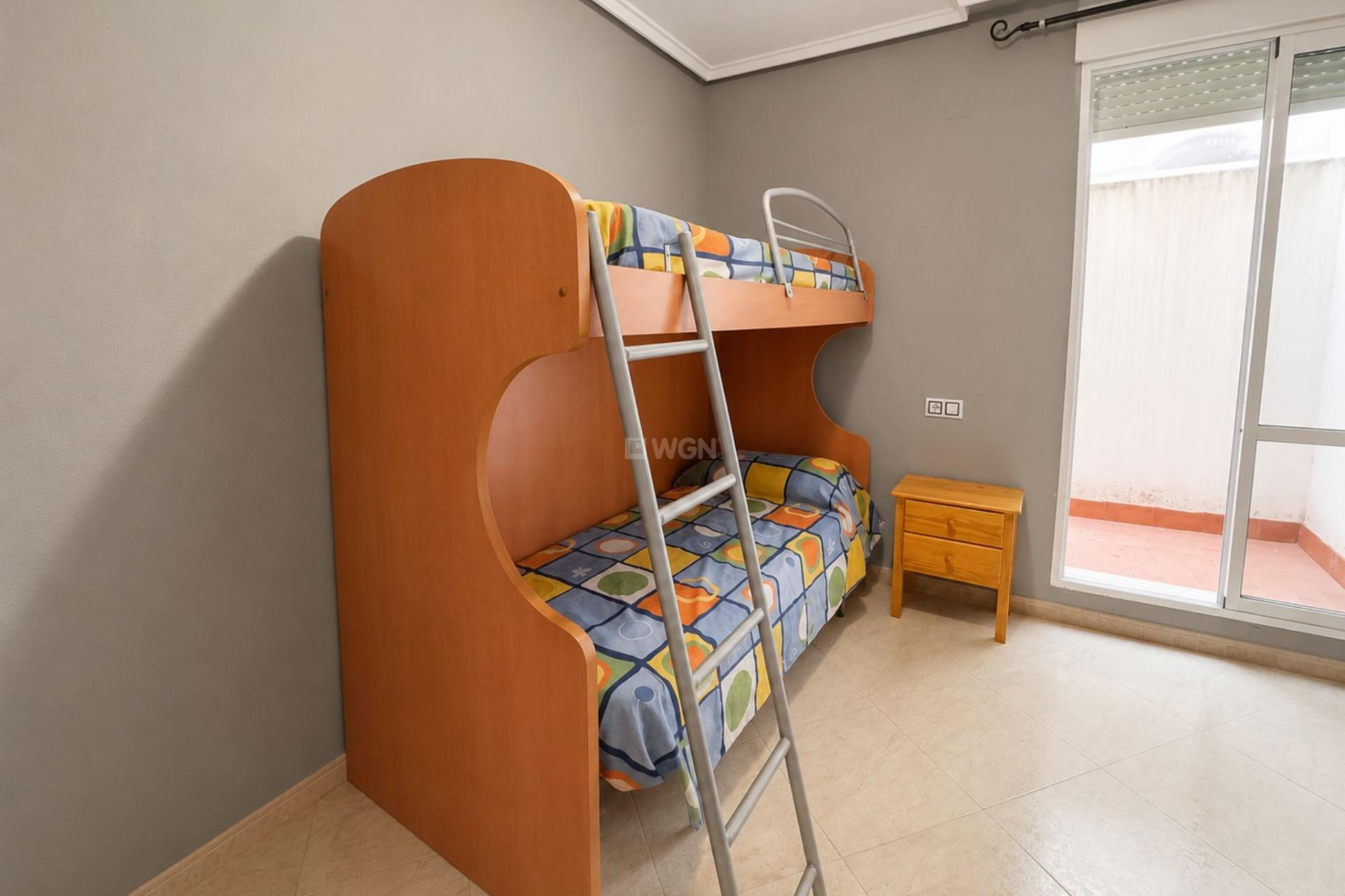 Resale - Apartment / flat - Torrevieja - Estacion De Autobuses