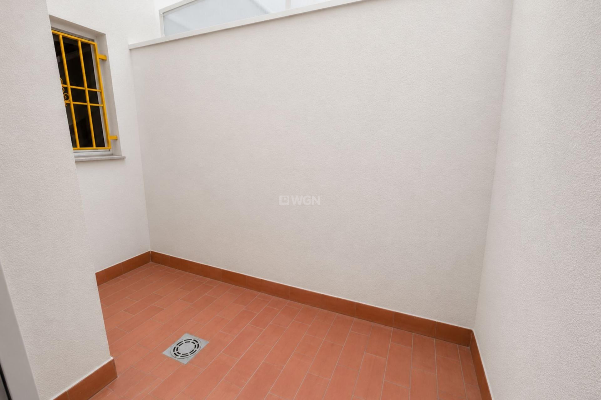 Resale - Apartment / flat - Torrevieja - Estacion De Autobuses