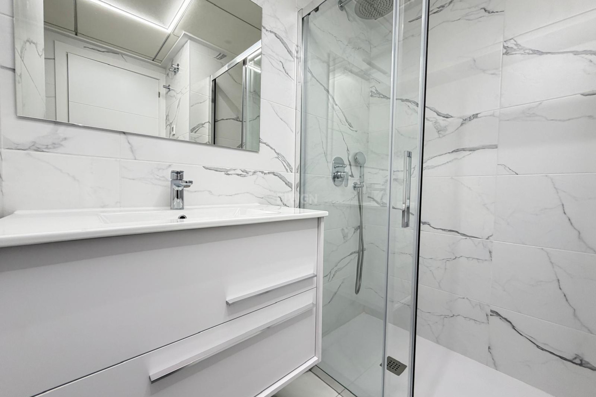 Resale - Apartment / flat - Torrevieja - Estacion De Autobuses