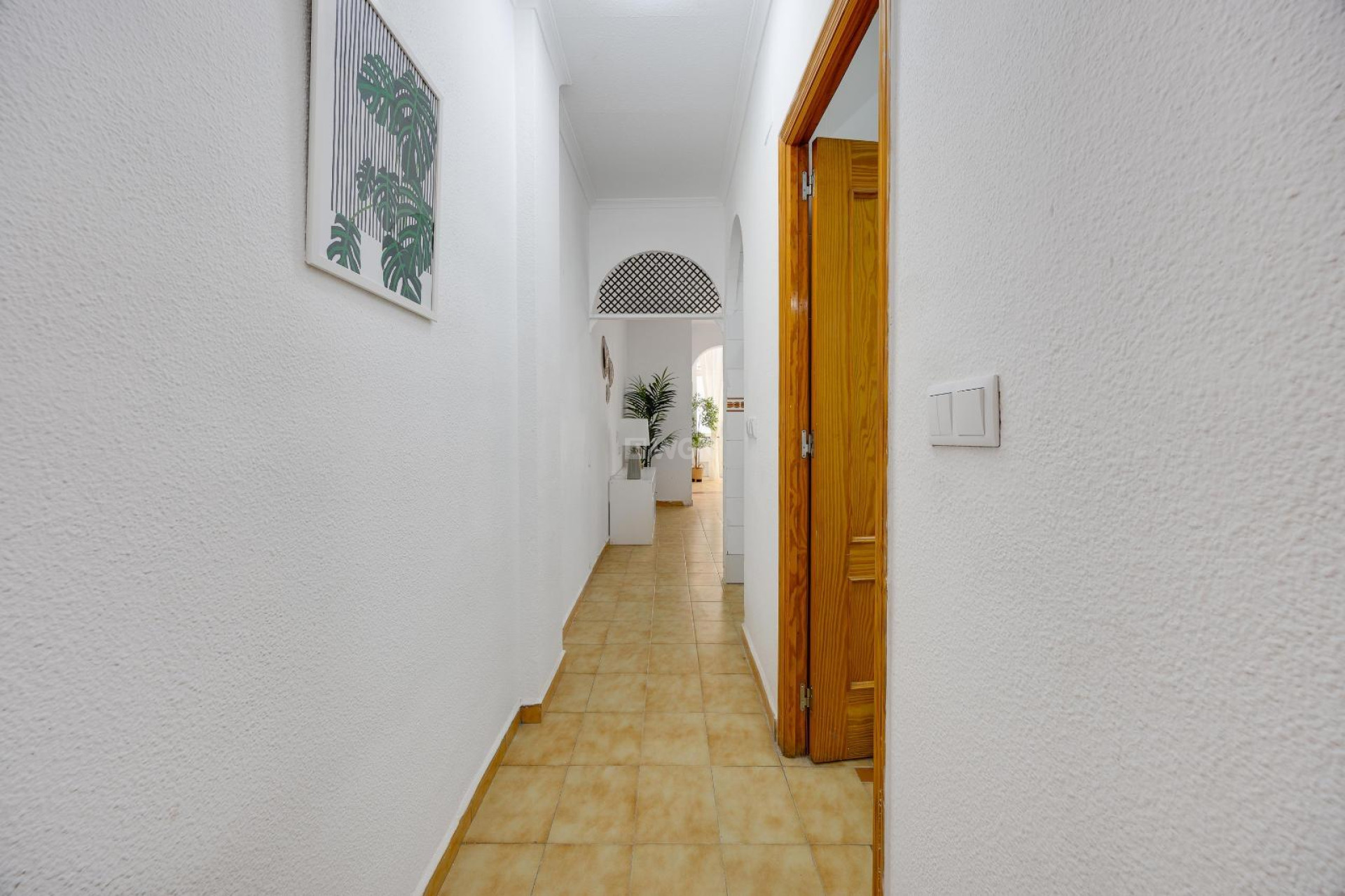 Resale - Apartment / flat - Torrevieja - Estacion De Autobuses