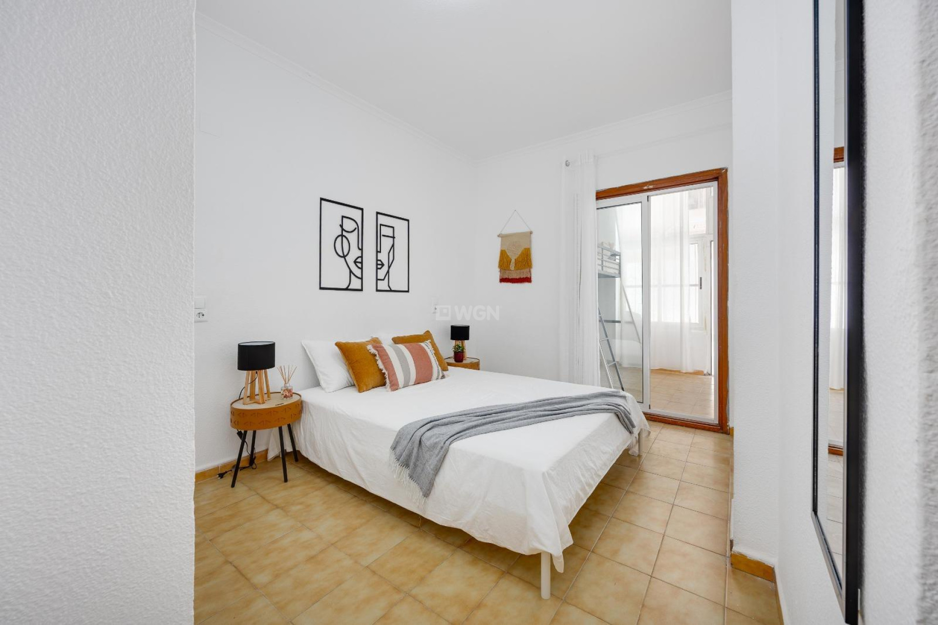 Resale - Apartment / flat - Torrevieja - Estacion De Autobuses