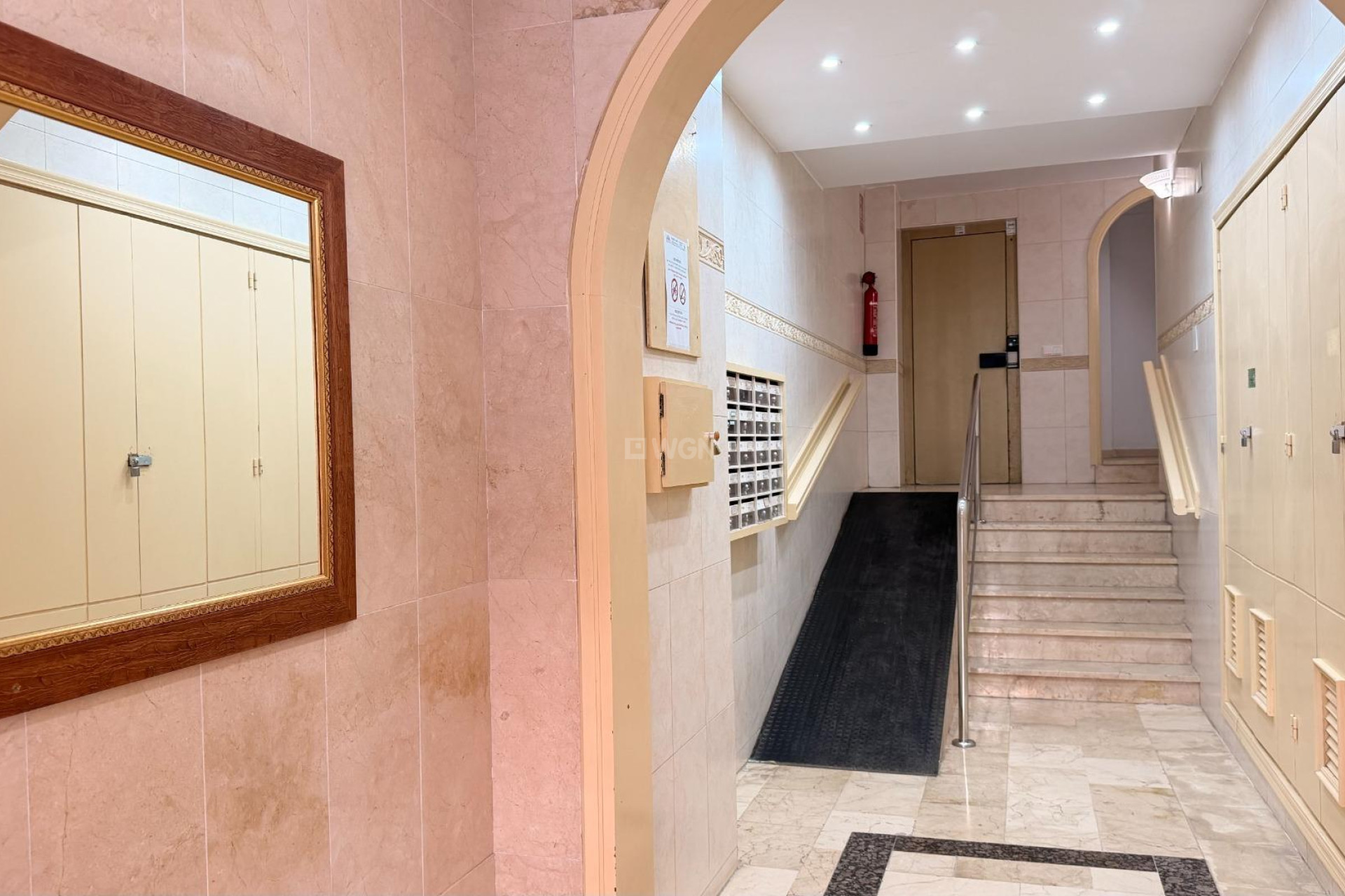 Resale - Apartment / flat - Torrevieja - Habaneras