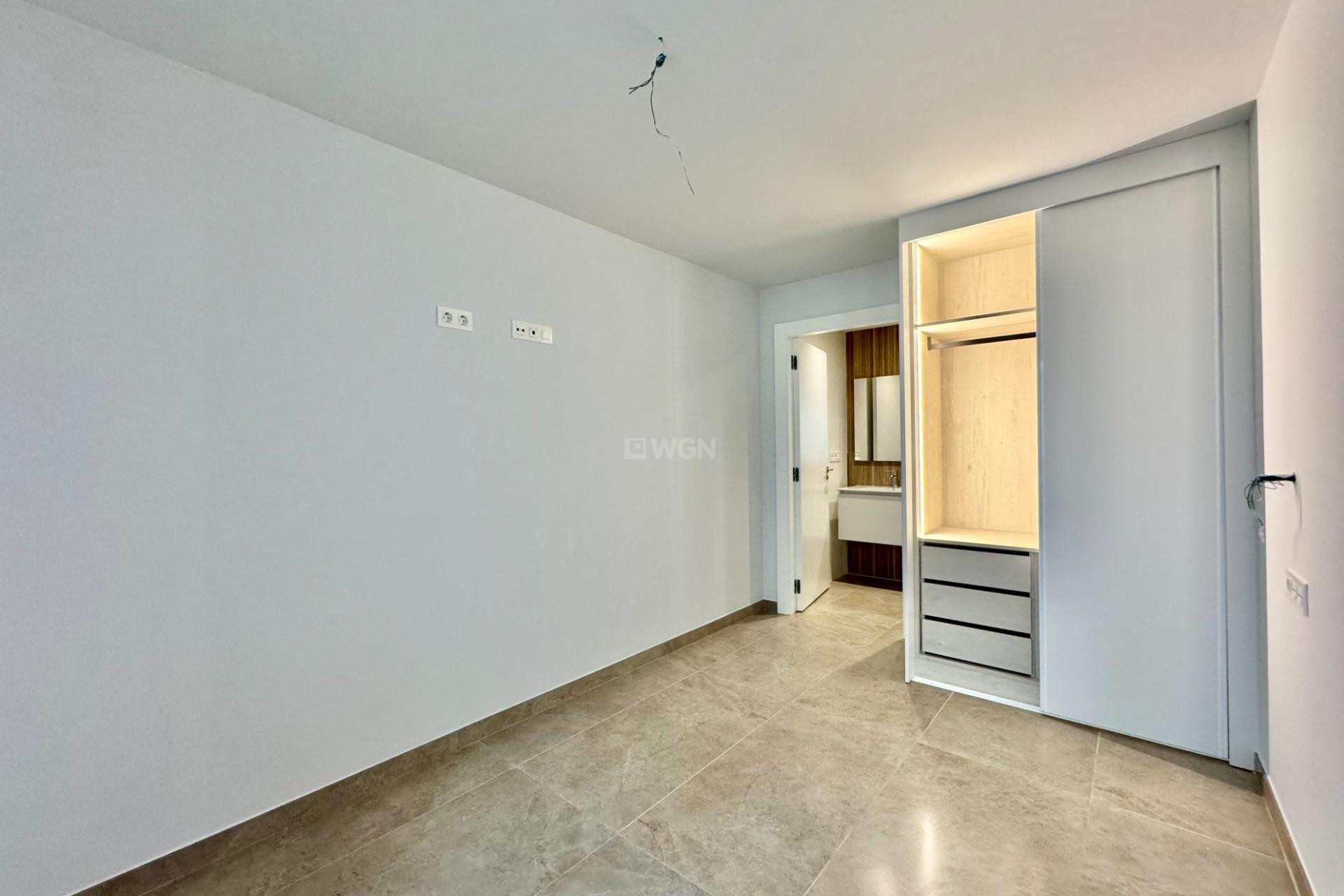 Resale - Apartment / flat - Torrevieja - Habaneras