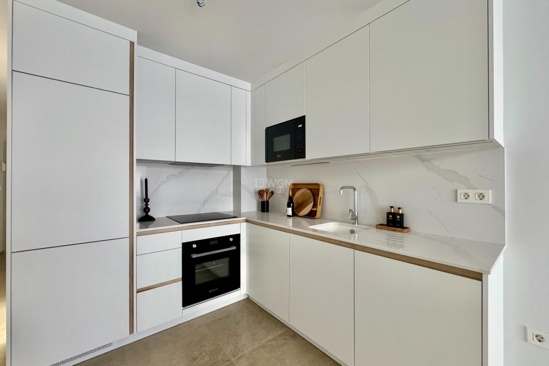 Resale - Apartment / flat - Torrevieja - Habaneras