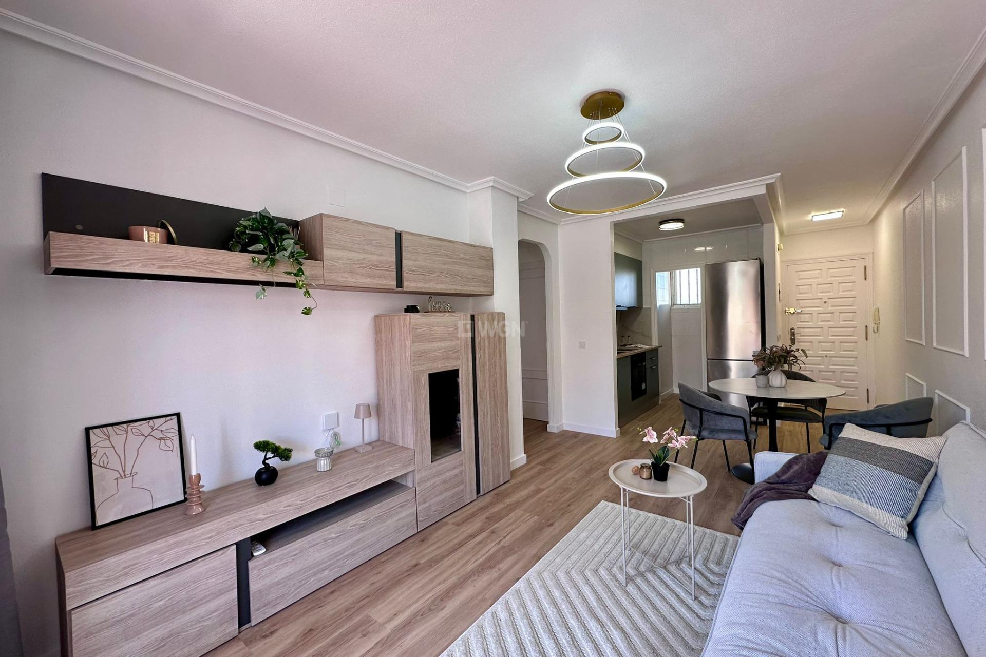Resale - Apartment / flat - Torrevieja - Habaneras
