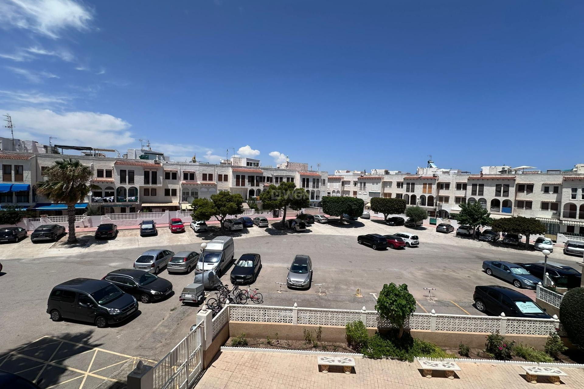 Resale - Apartment / flat - Torrevieja - Habaneras