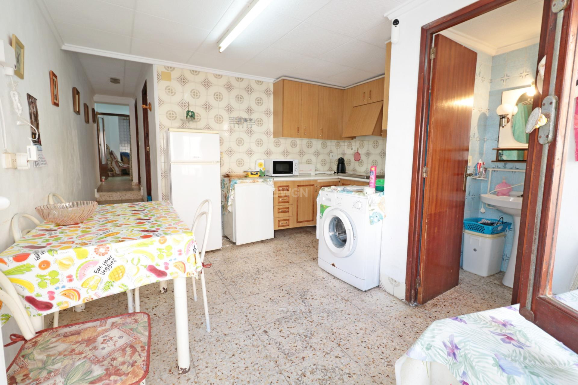 Resale - Apartment / flat - Torrevieja - La Mata Pueblo