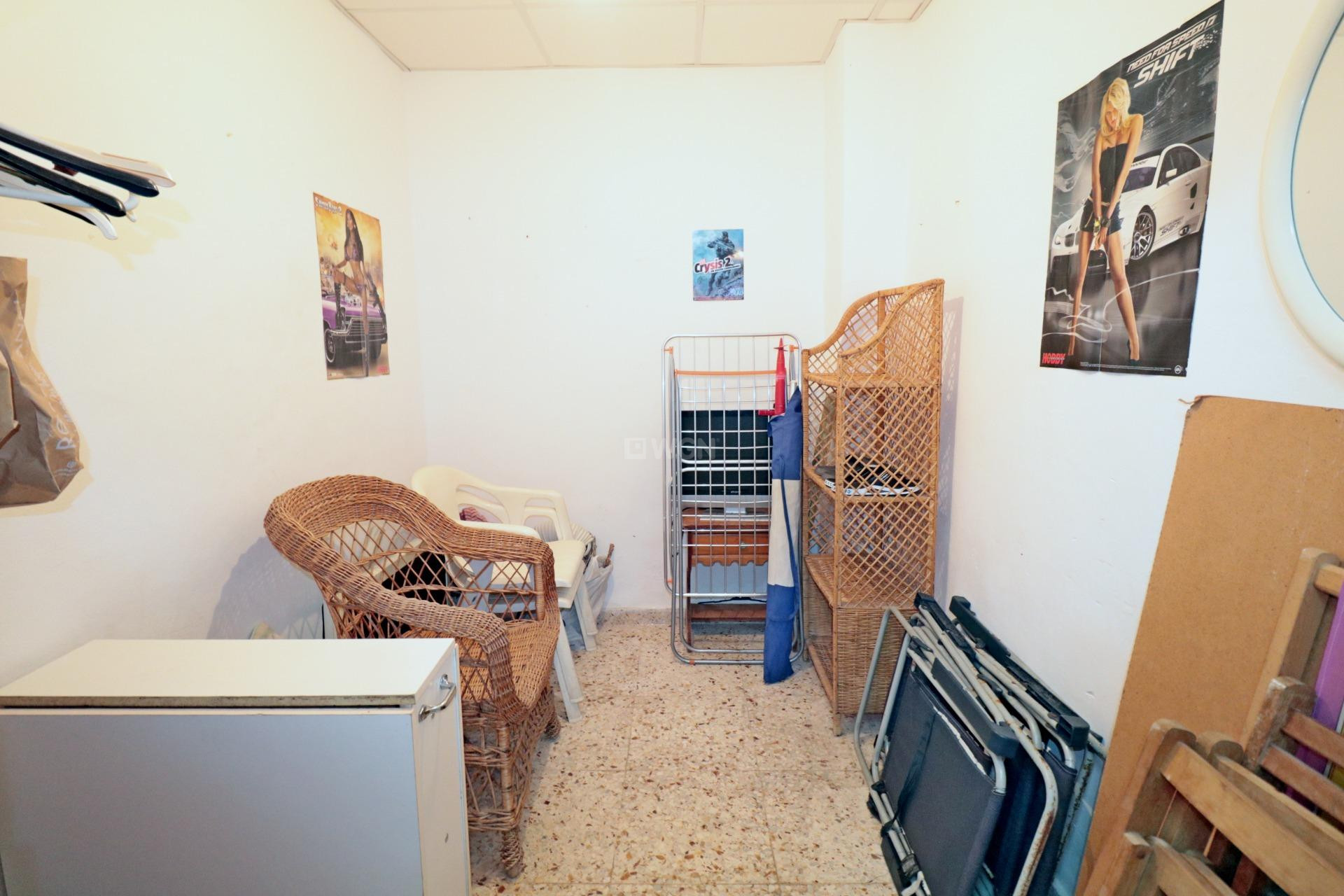 Resale - Apartment / flat - Torrevieja - La Mata Pueblo