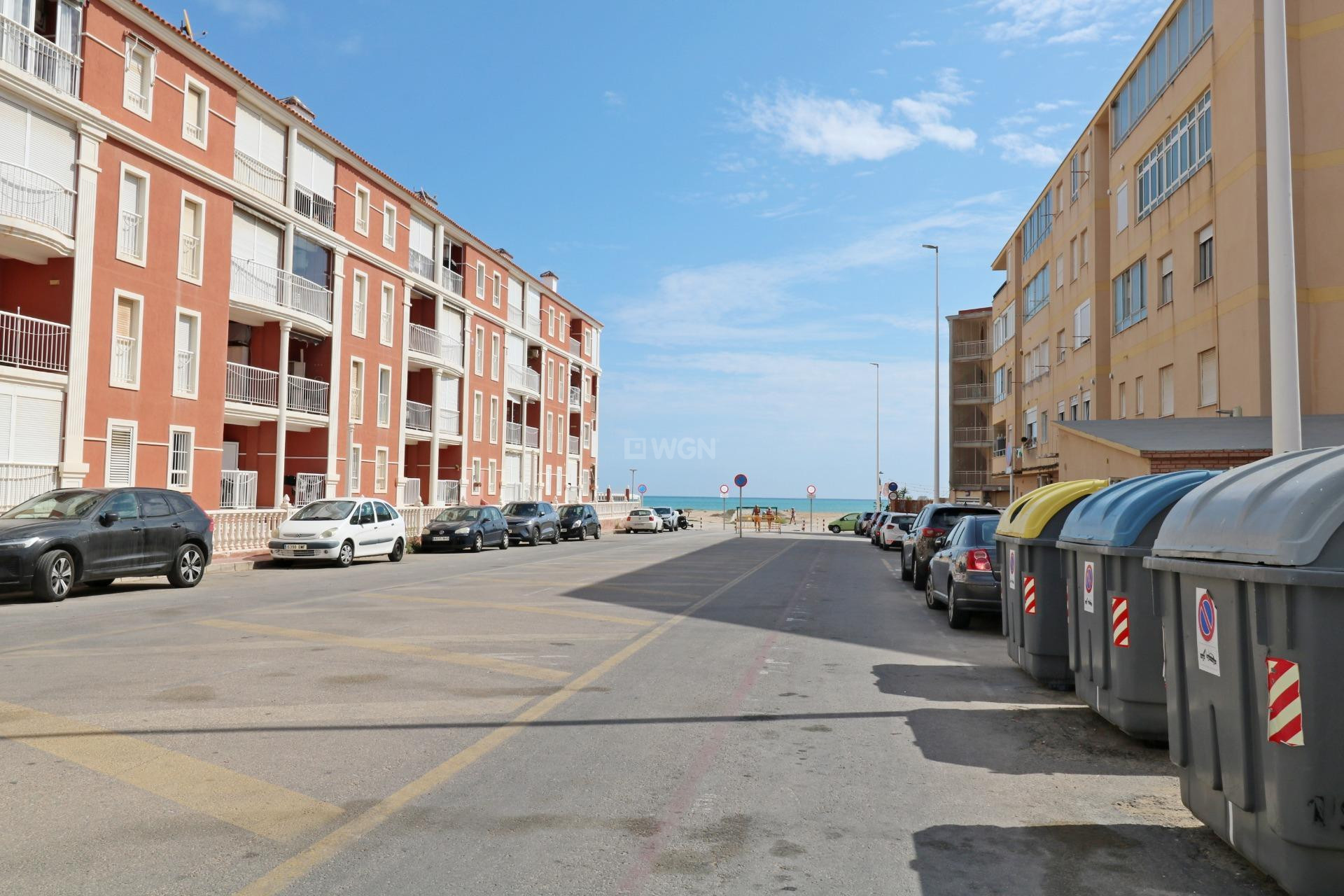 Resale - Apartment / flat - Torrevieja - La Mata Pueblo