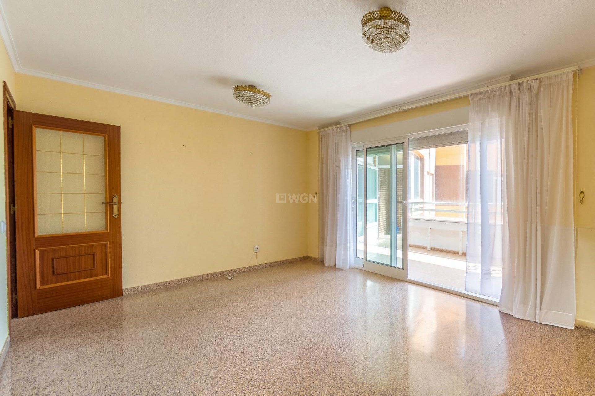 Resale - Apartment / flat - Torrevieja - La Mata Pueblo