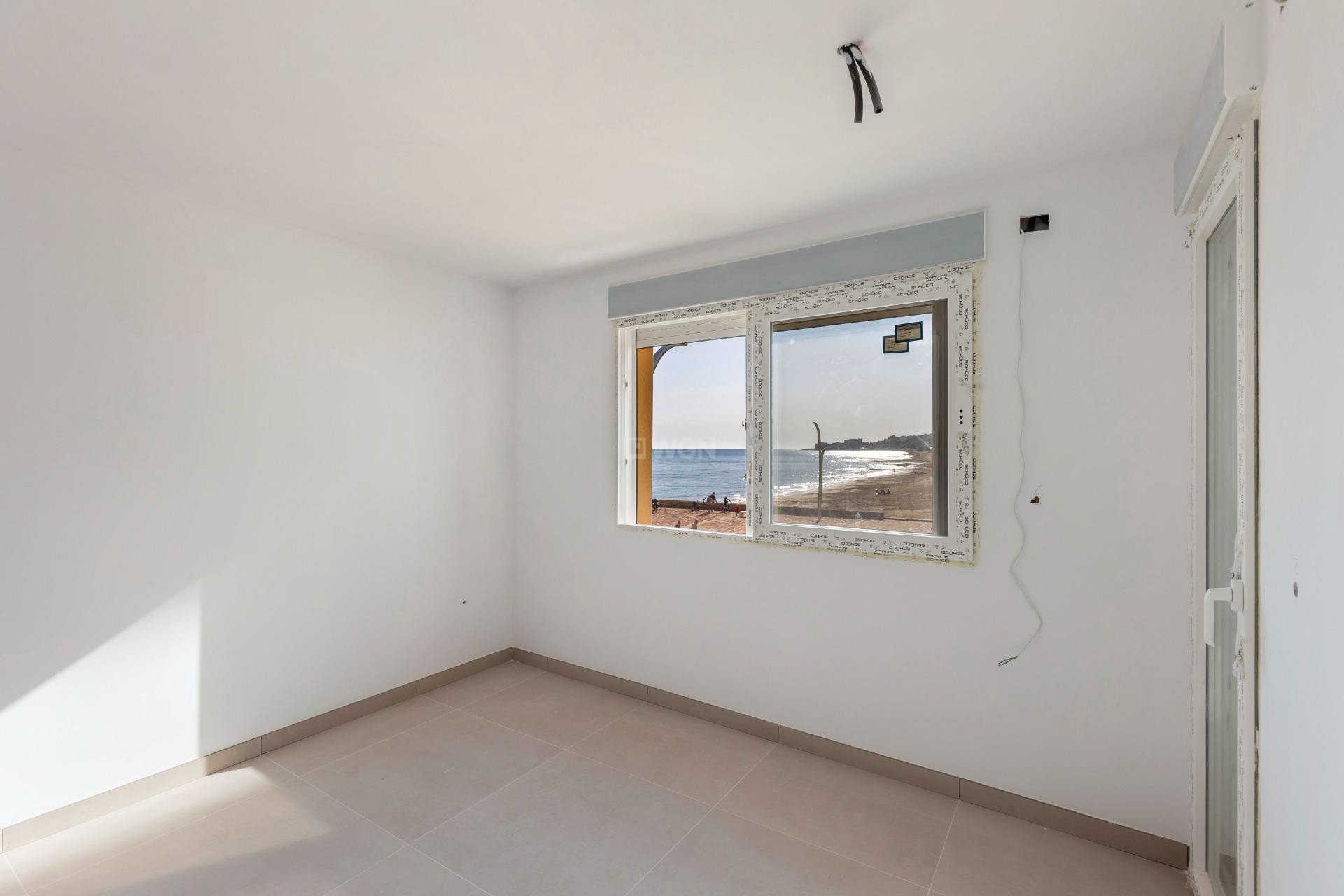 Resale - Apartment / flat - Torrevieja - La Mata Pueblo