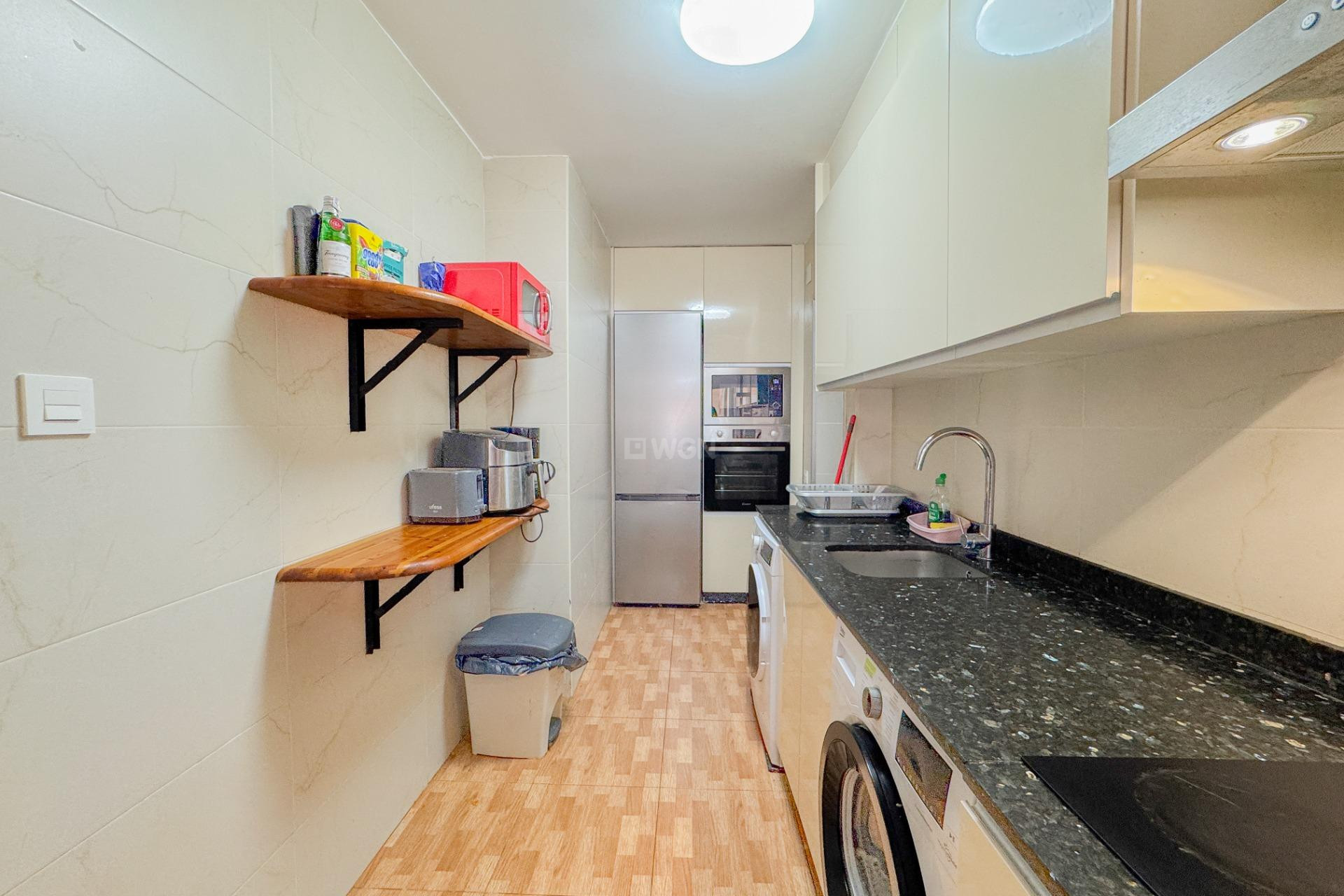 Resale - Apartment / flat - Torrevieja - La Mata Pueblo