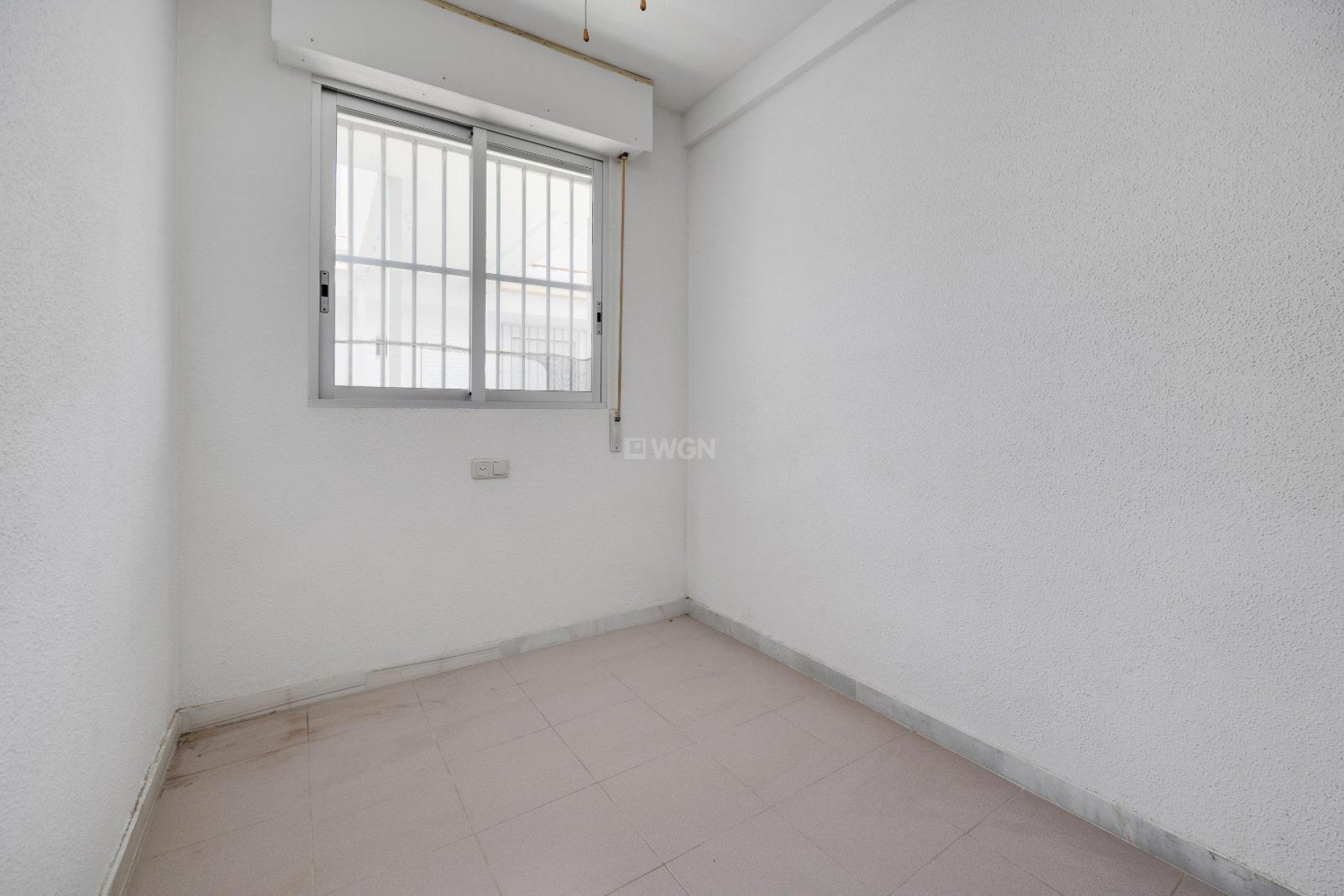 Resale - Apartment / flat - Torrevieja - La Mata Pueblo